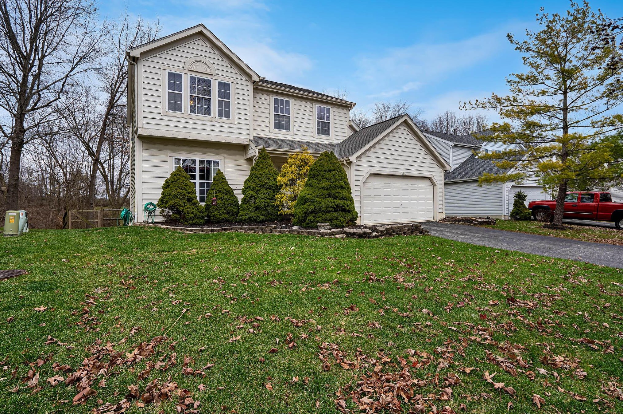 234 Dogwood Dr, Delaware, OH 43015-2733