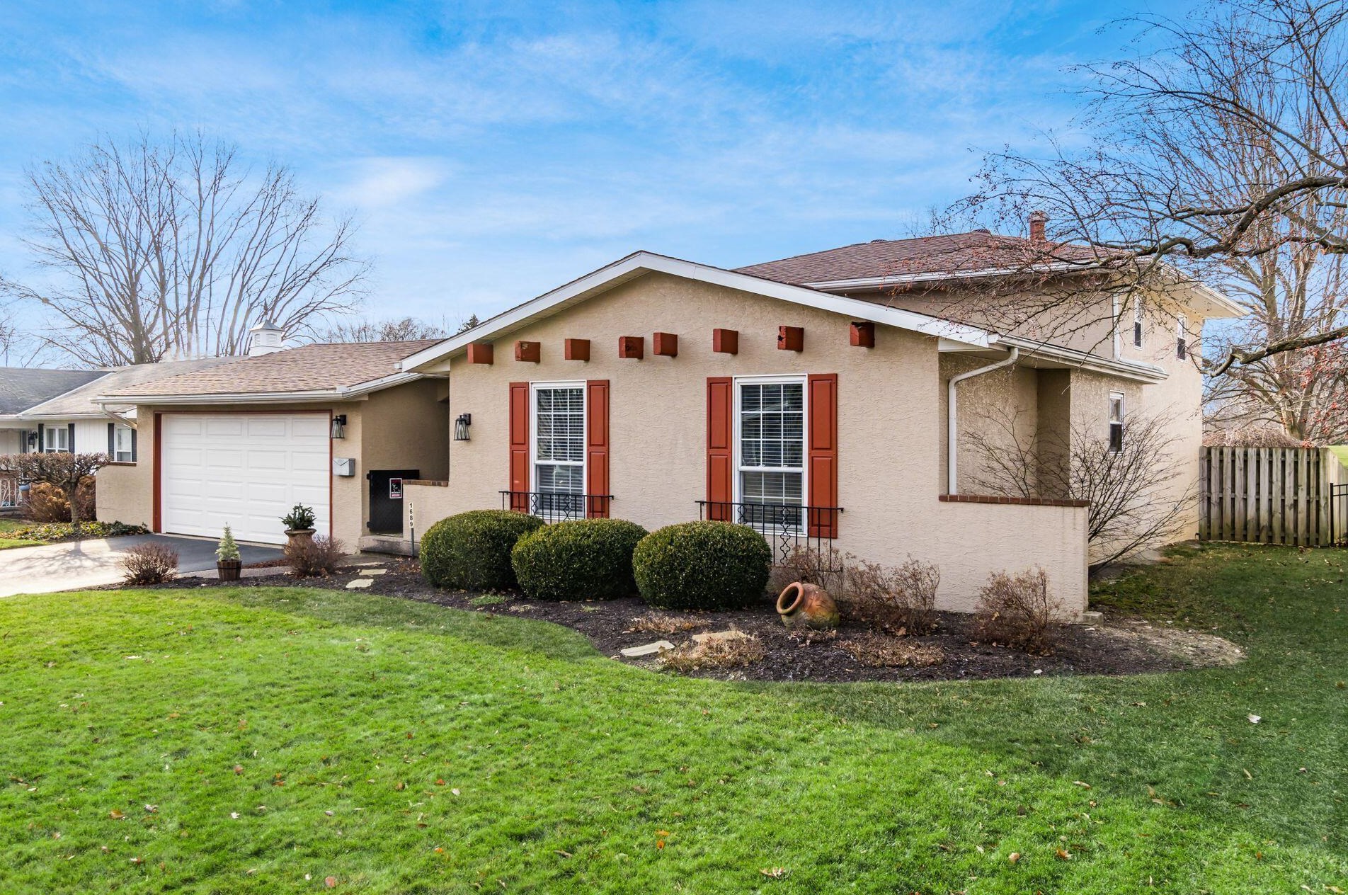 1689 Alpine Dr, Columbus, OH 43229-2162