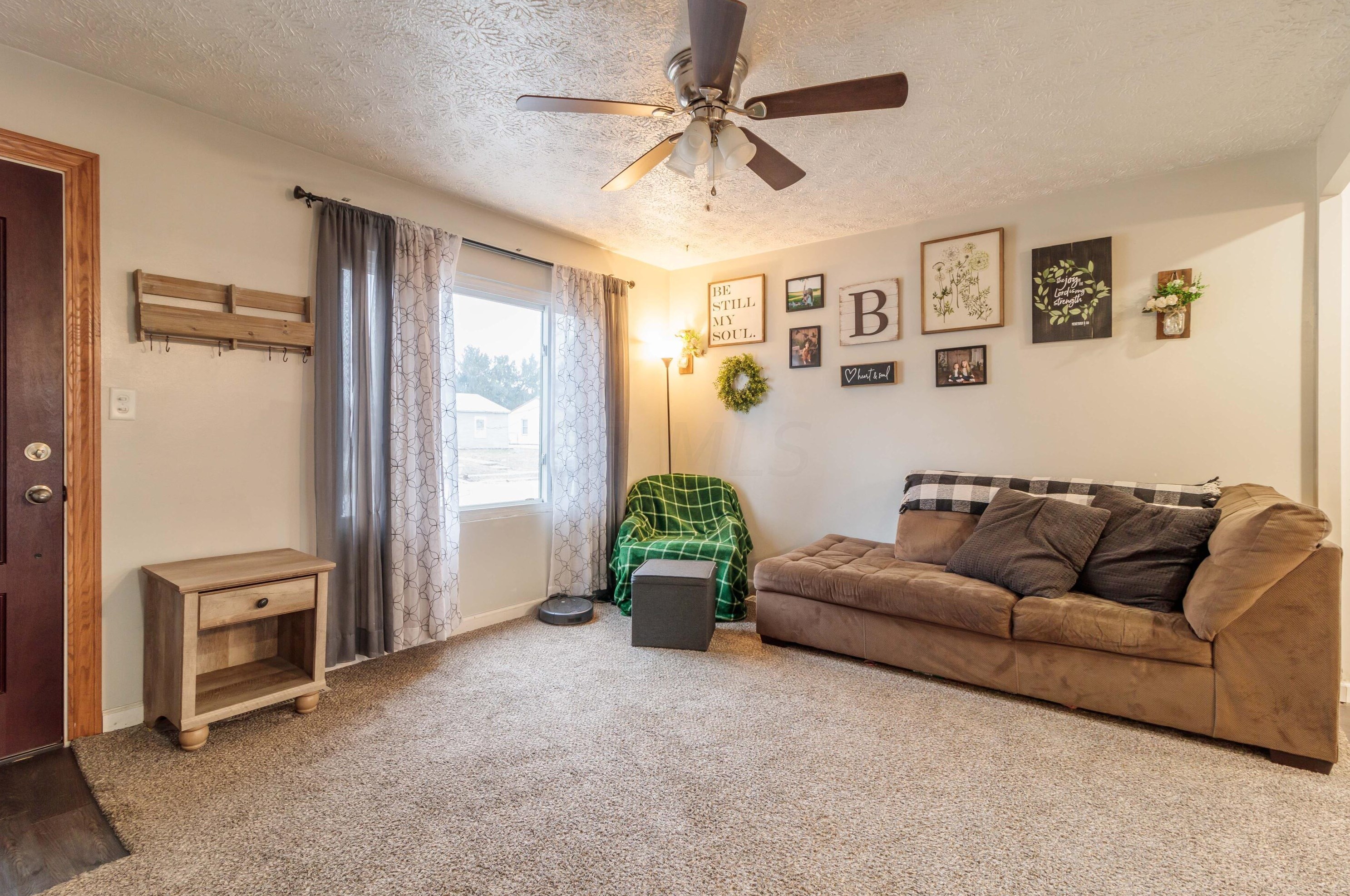 2831 Dolby Dr, Columbus, OH 43207-3649