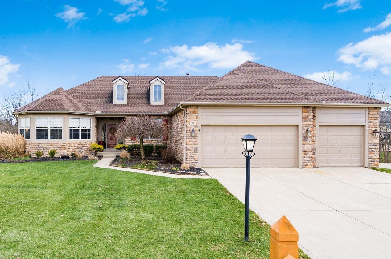 8815 Oakshire Dr, Pickerington, OH 43147-7949