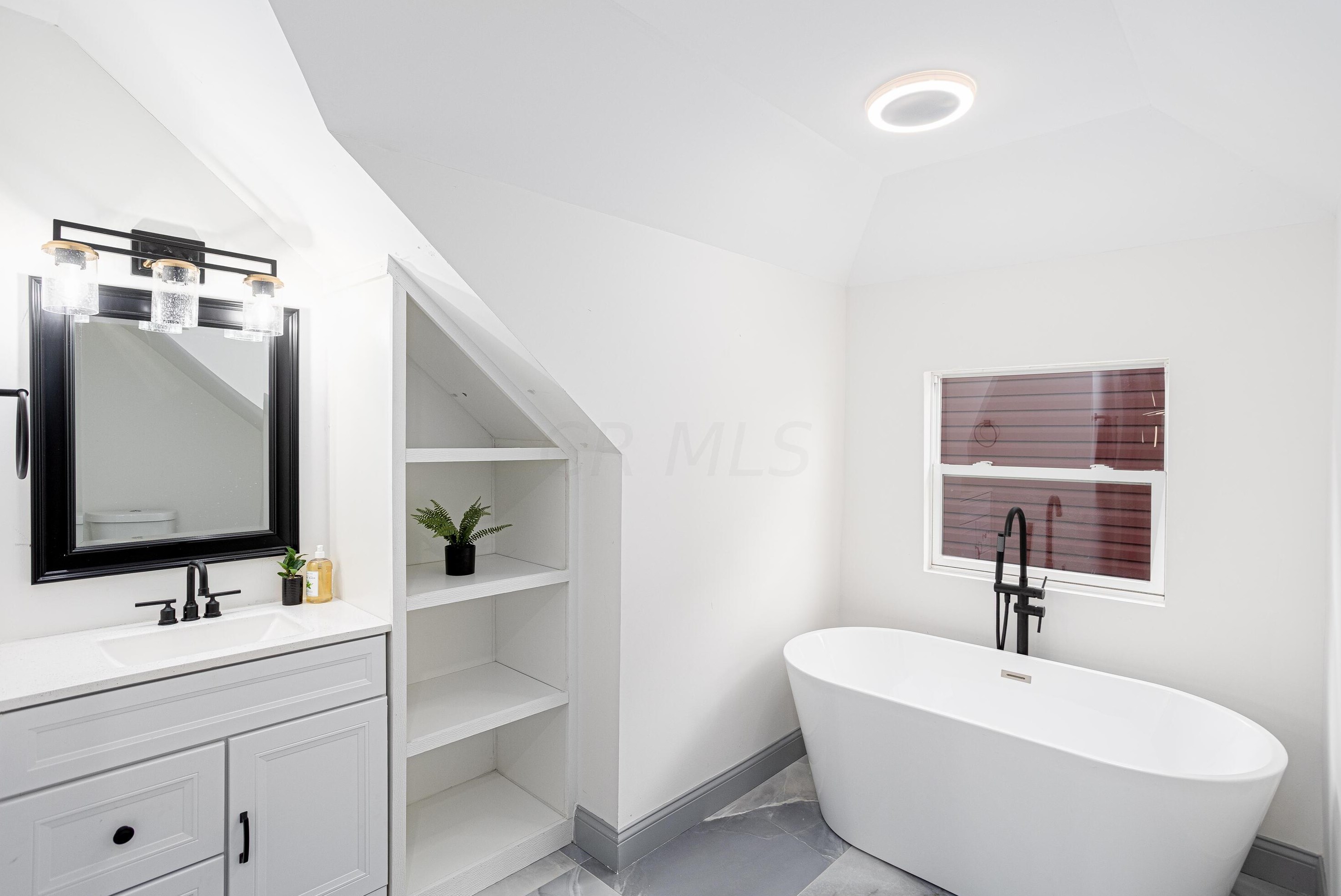 609 Gilbert St, Columbus OH  43205-2616 exterior