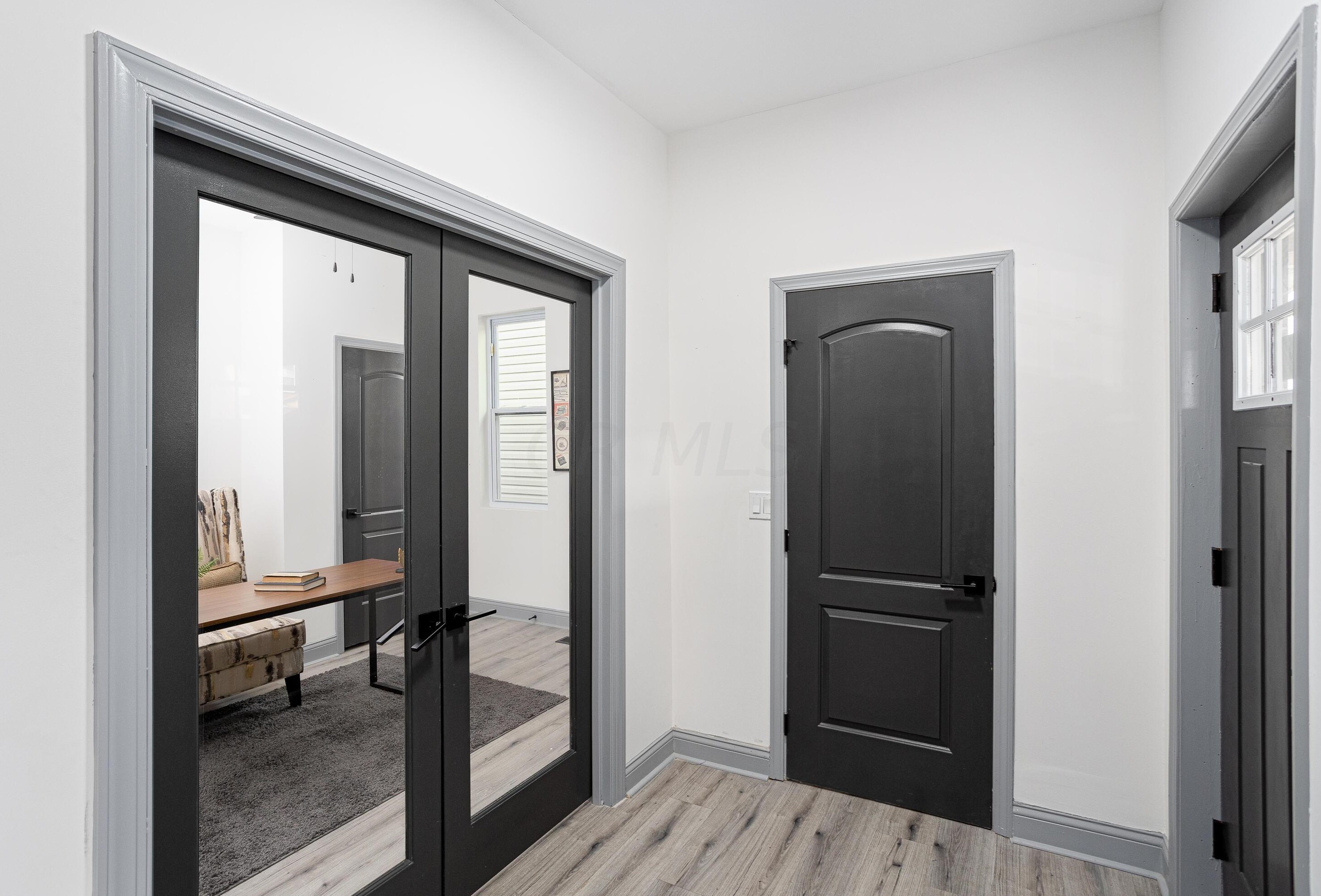 609 Gilbert St, Columbus OH  43205-2616 exterior