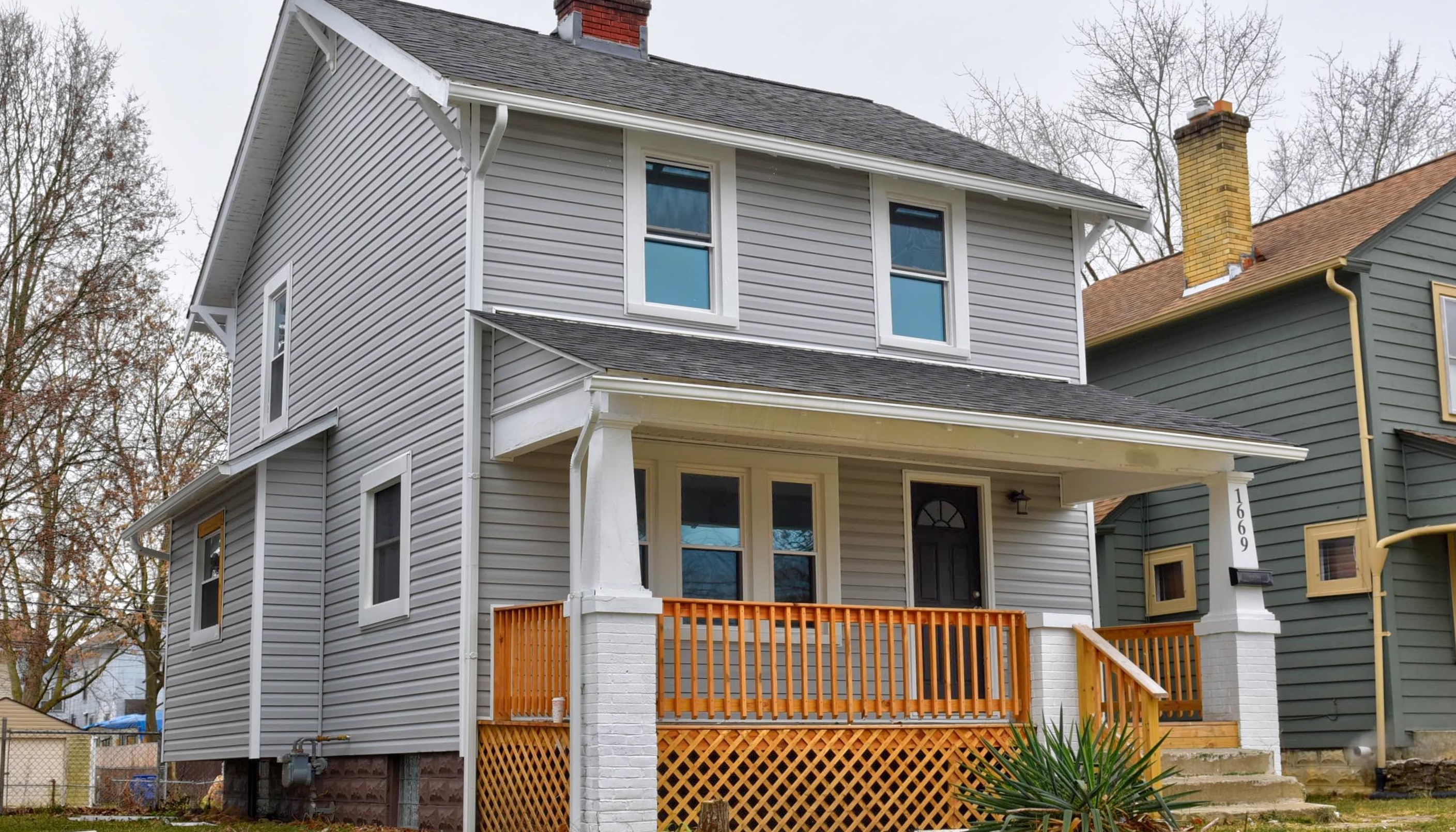 1669 Weber Rd, Columbus, OH 43211-1539