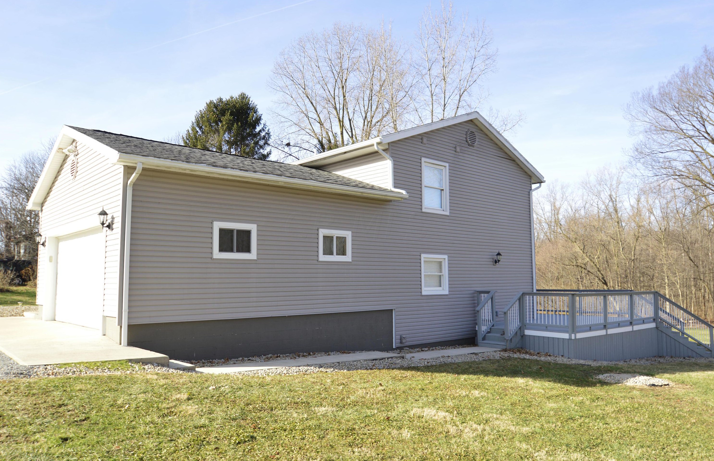 1492 Jackson Hill Rd, Urbana, OH 43078-8767
