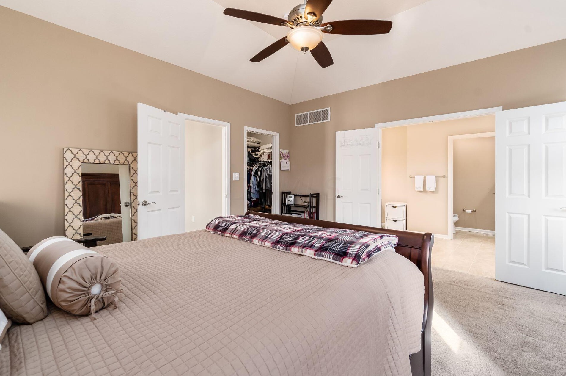 3977 Chelsea Brg Ln, Columbus OH 43230 exterior