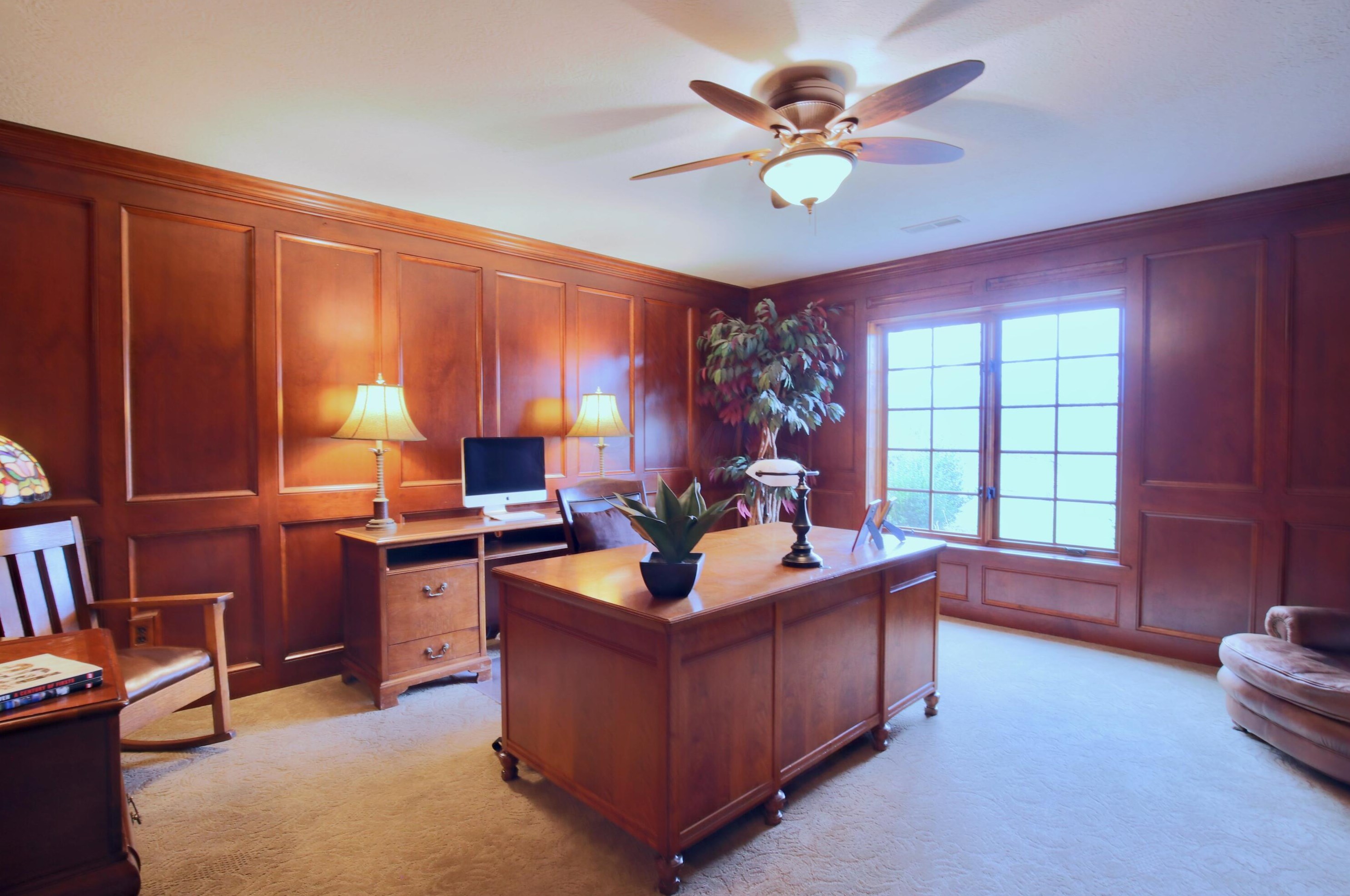 1503 Mdw Dr, Lancaster OH 43130-8280 exterior