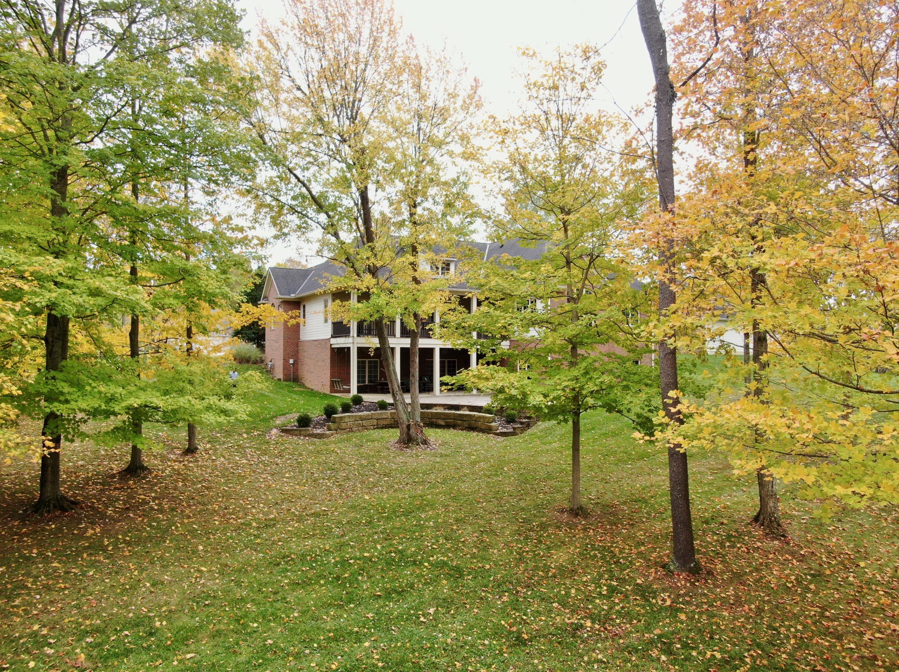 1503 Mdw Dr, Lancaster OH 43130-8280 exterior