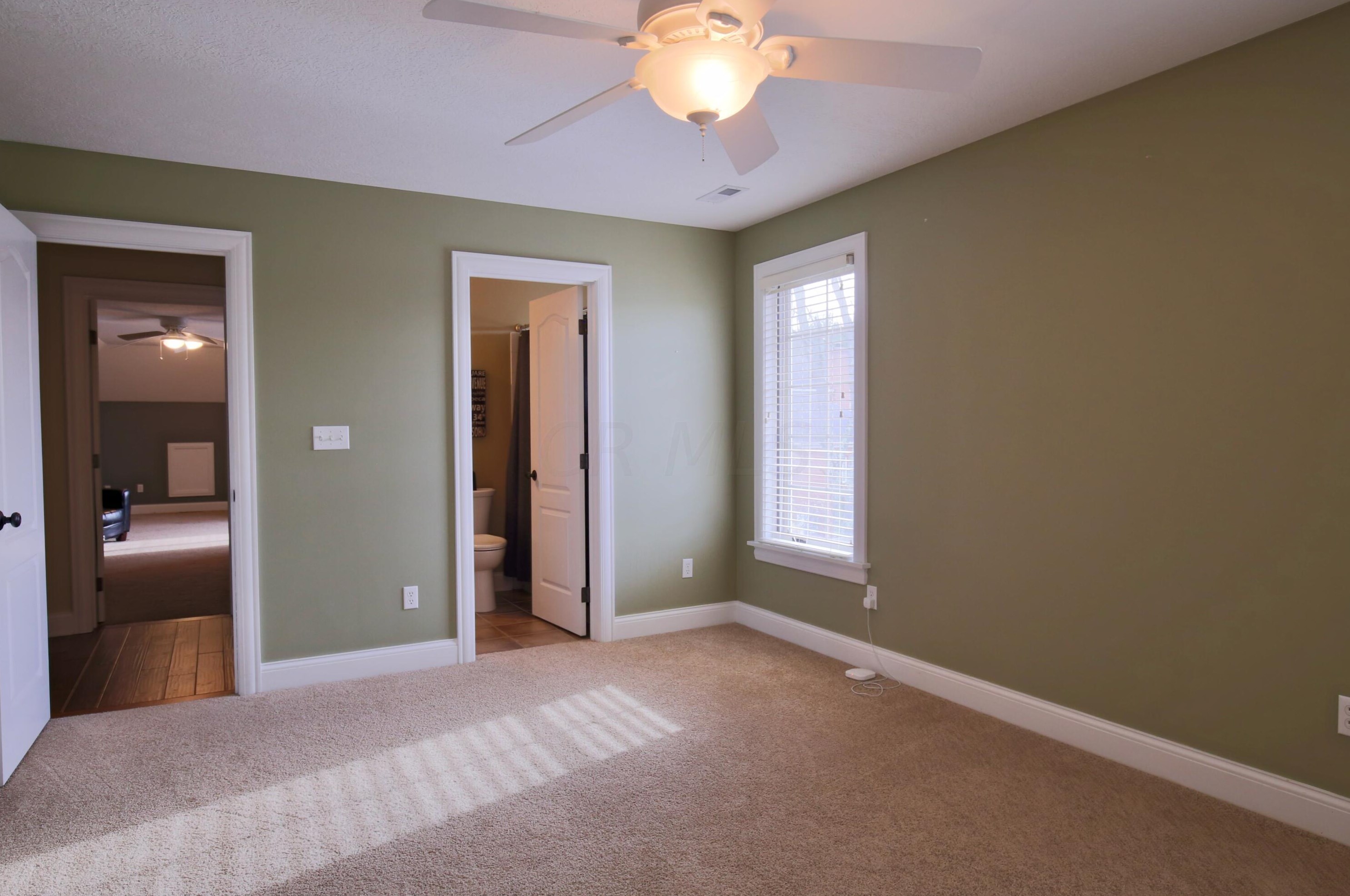 1503 Mdw Dr, Lancaster OH 43130-8280 exterior