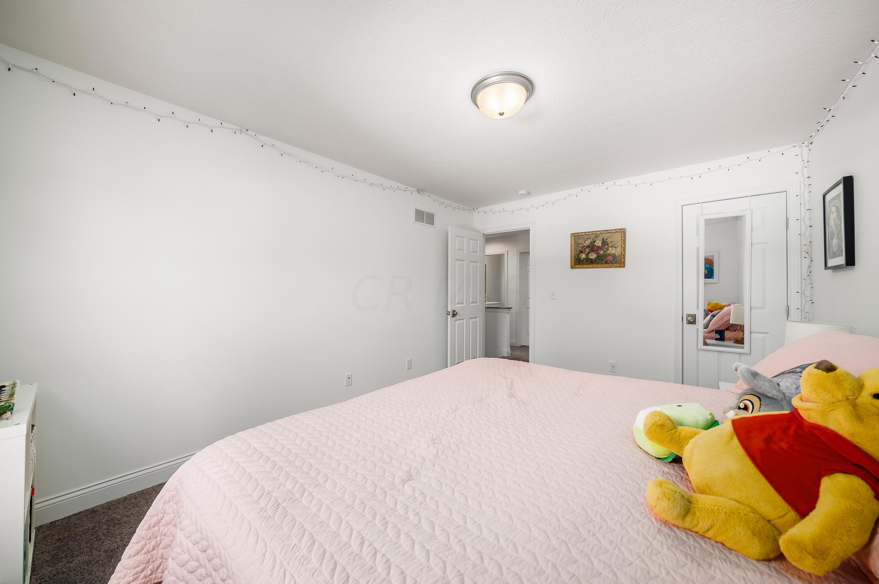 3766 Earl Ave, Columbus OH 43219-3620 exterior