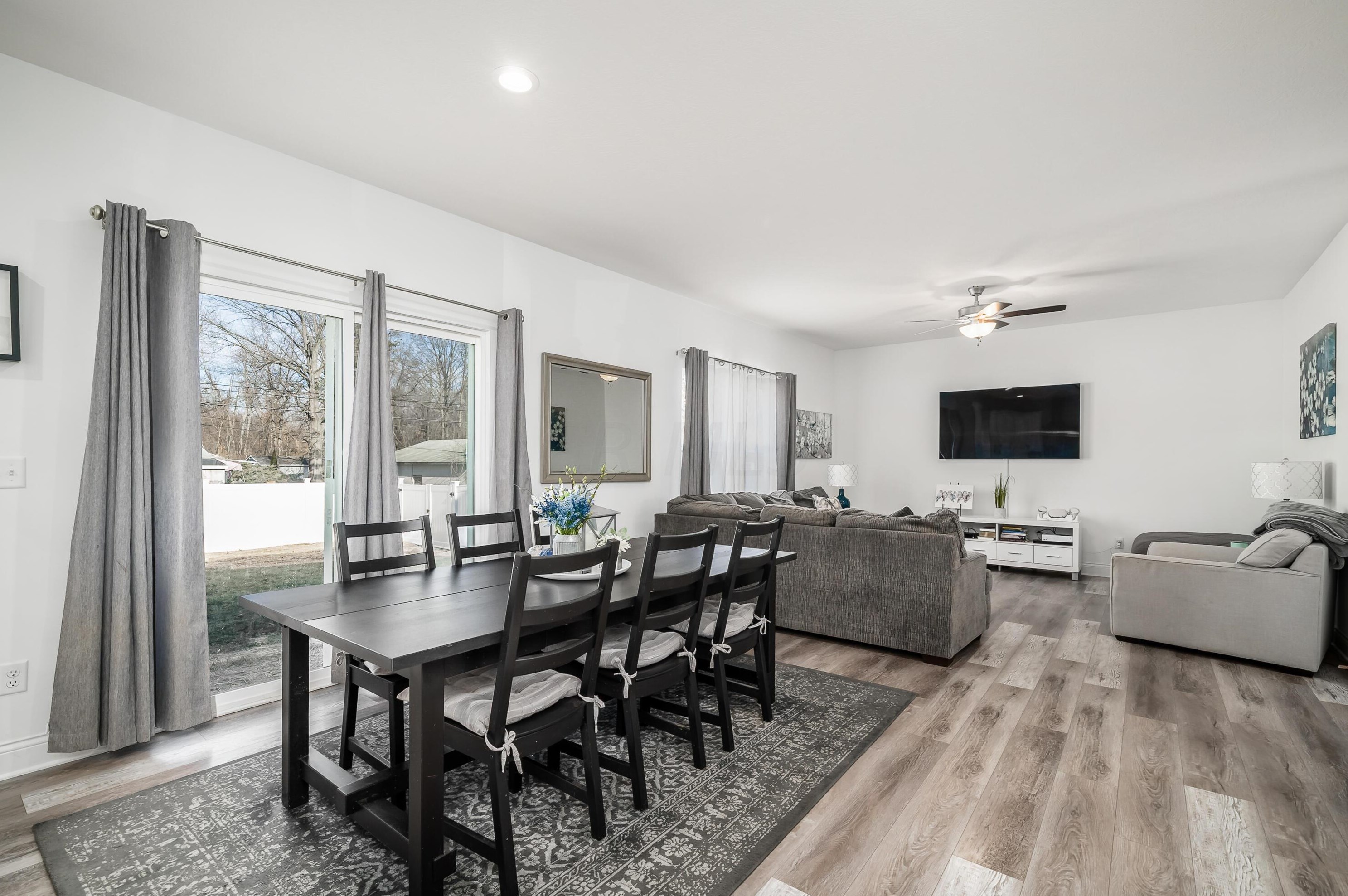 3766 Earl Ave, Columbus OH 43219-3620 exterior