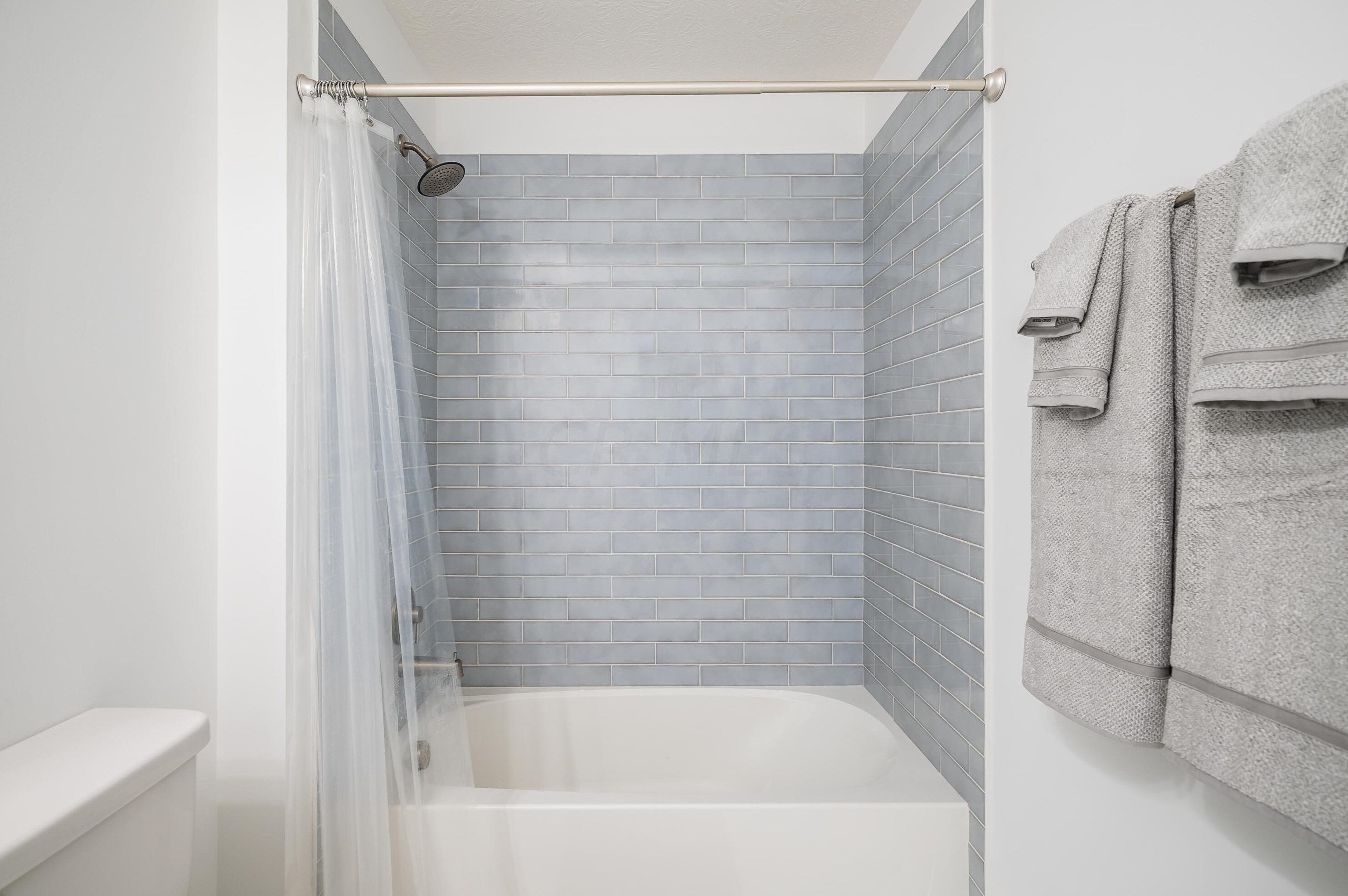 3766 Earl Ave, Columbus OH 43219-3620 exterior