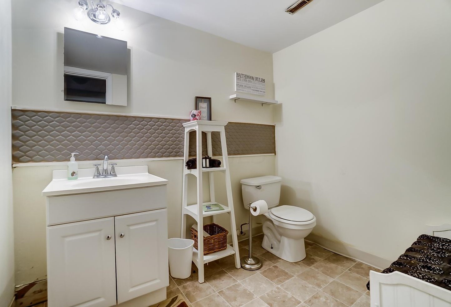 4863 Northtowne Blvd, Columbus OH 43229-5342 exterior