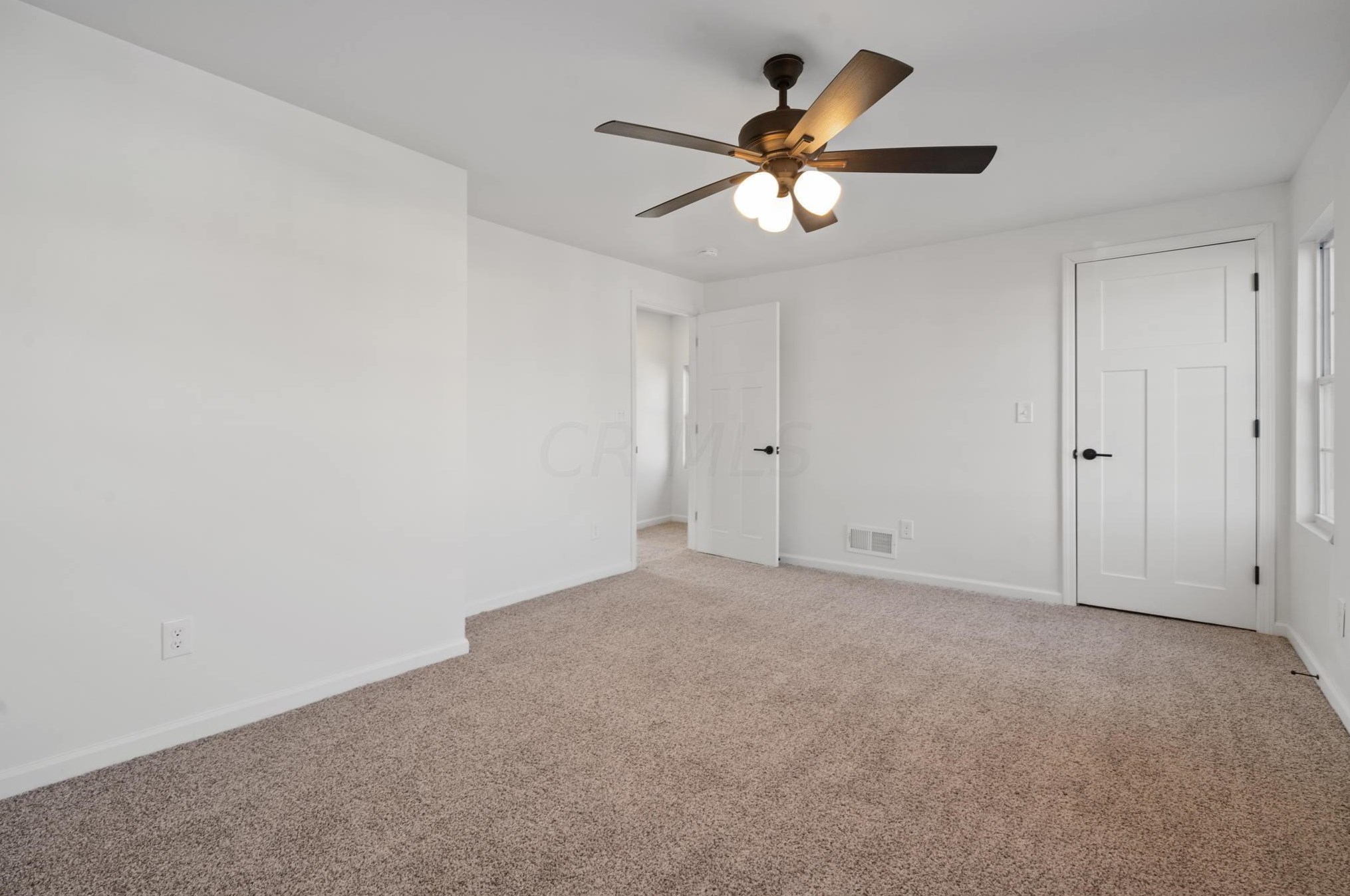 1521 Maynard Ave, Columbus OH 43202-2941 exterior