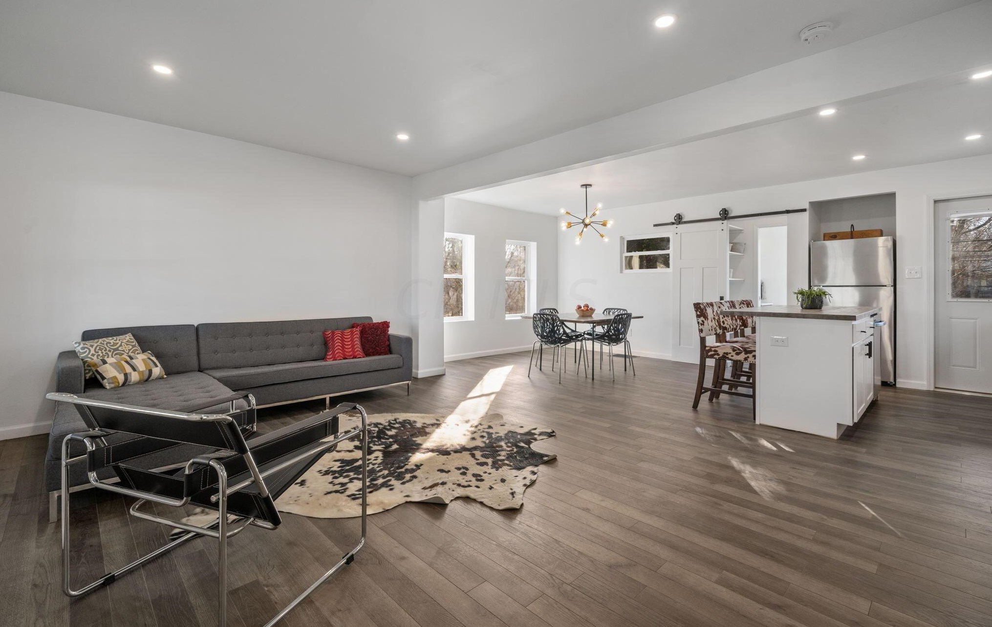 1521 Maynard Ave, Columbus OH 43202-2941 exterior