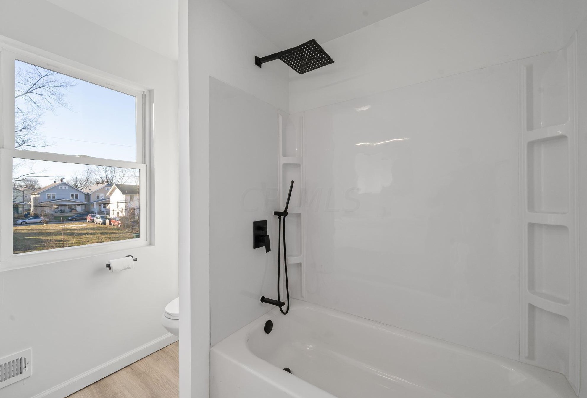 1521 Maynard Ave, Columbus OH 43202-2941 exterior