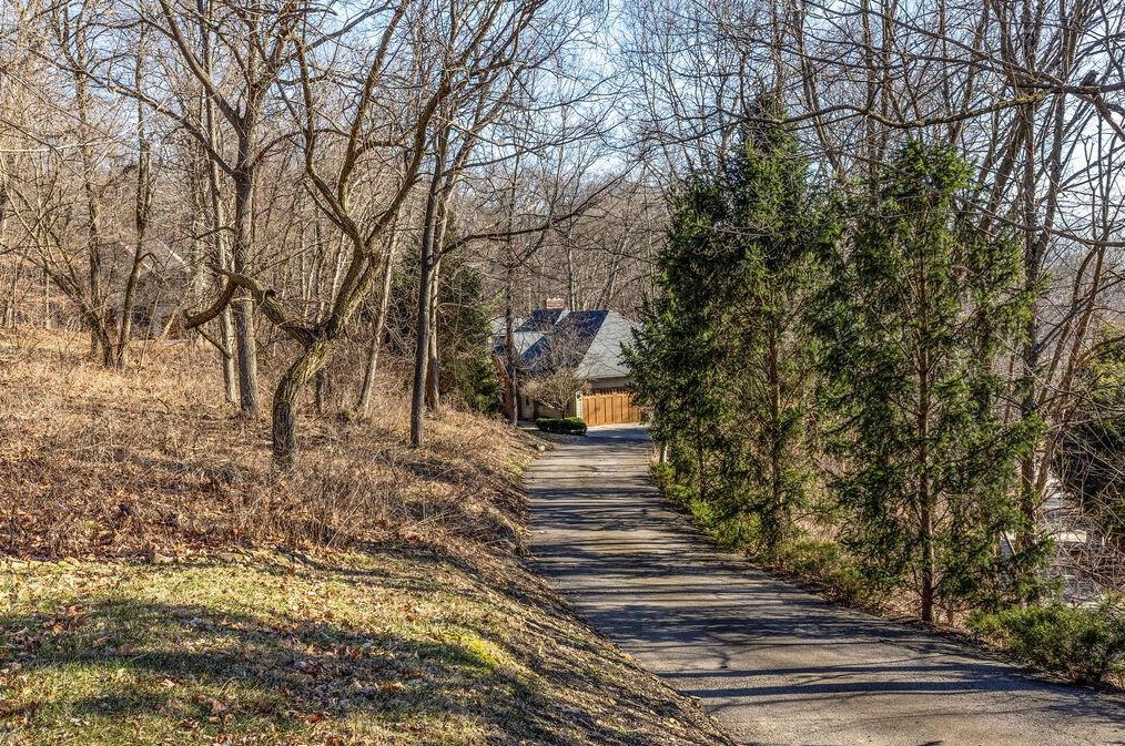 246 Pinehurst Dr, Granville, OH 43023-9795