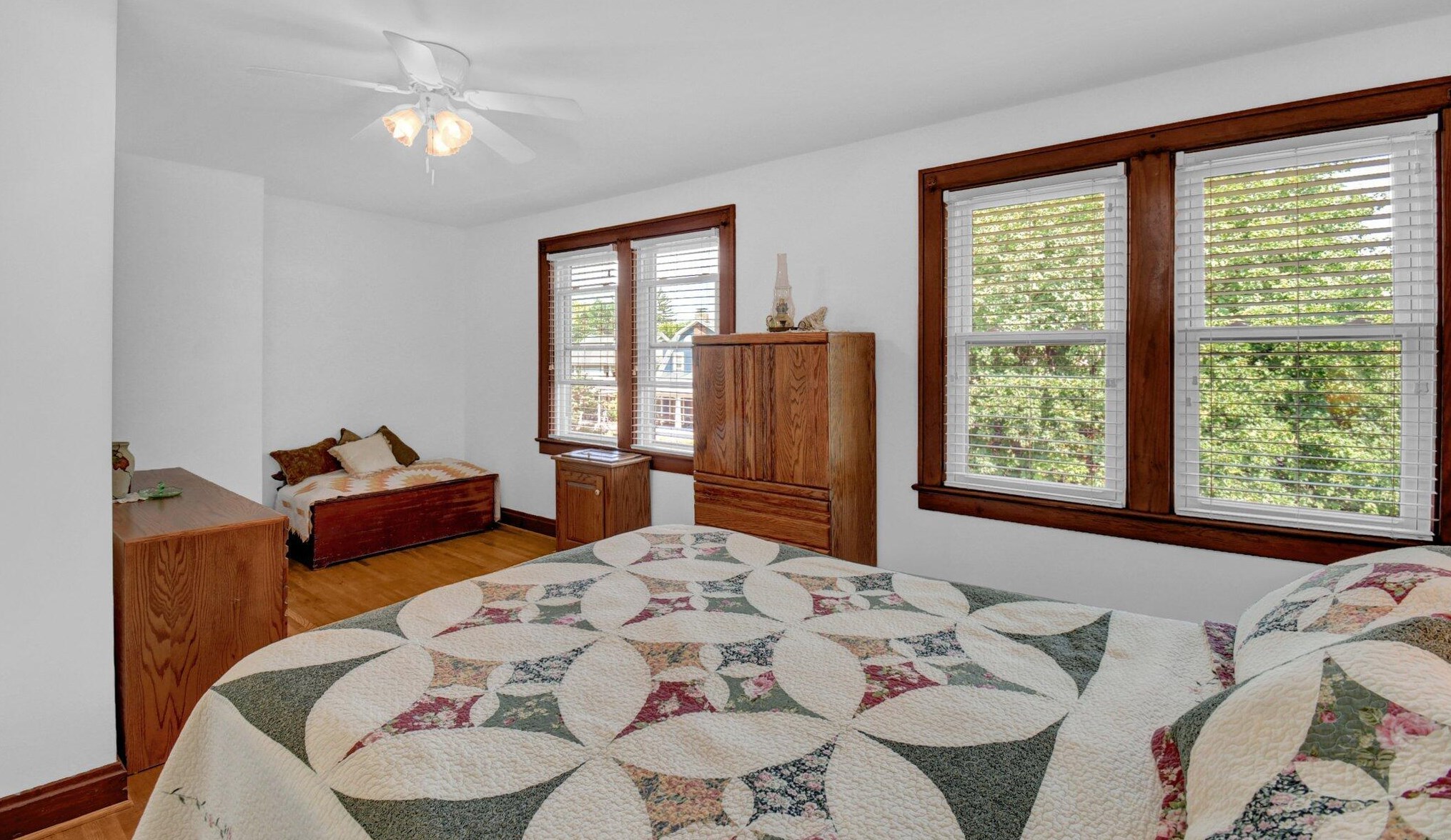 519 Milford Ave, Columbus OH 43202-1311 exterior