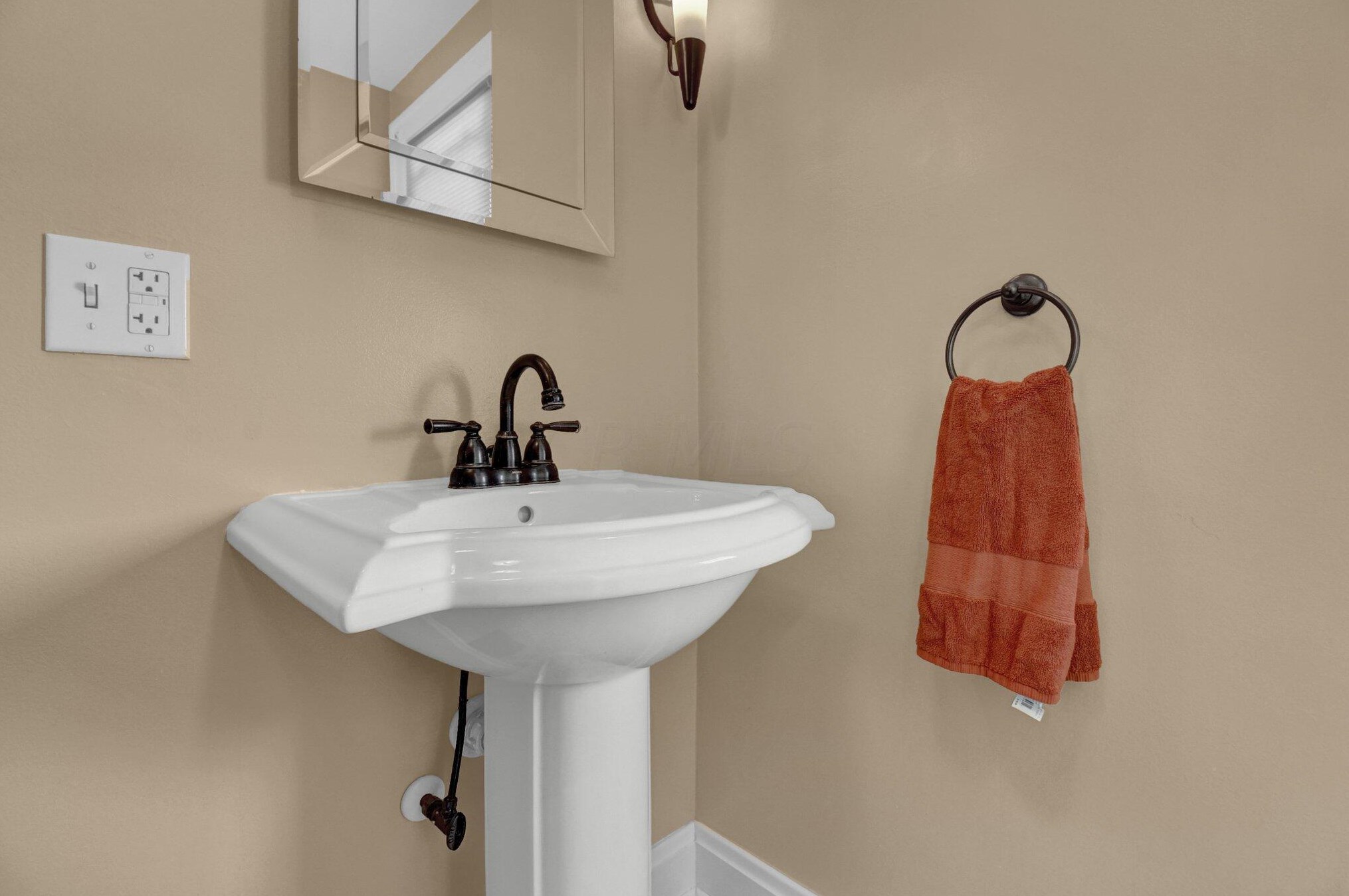 519 Milford Ave, Columbus OH 43202-1311 exterior