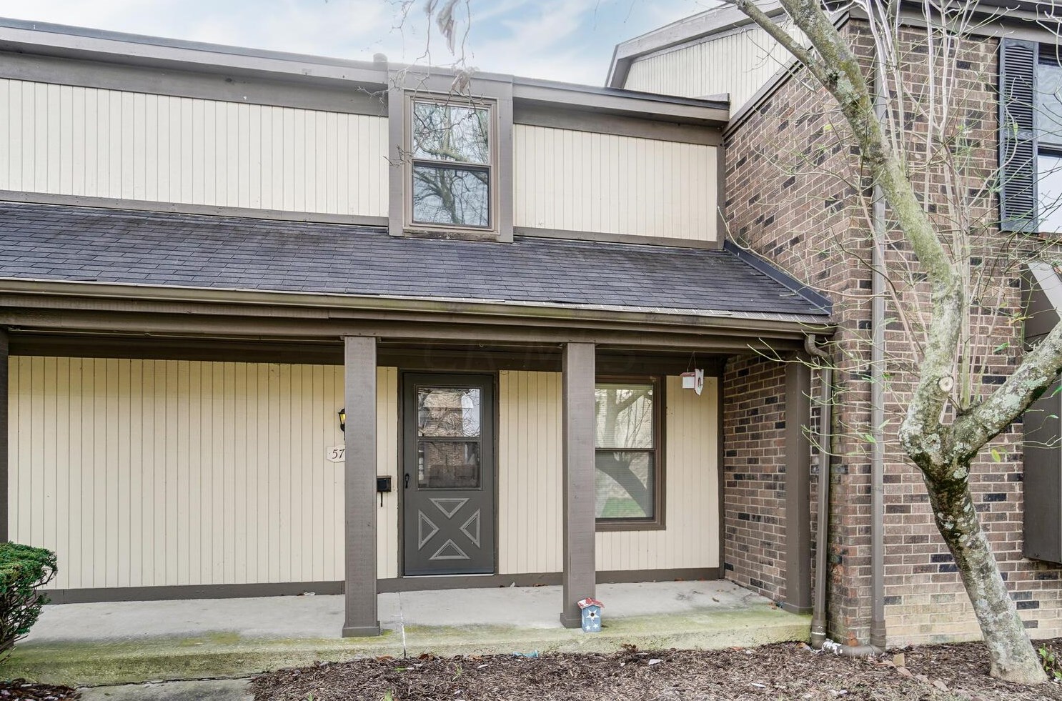 5748 Corinne Creek Dr, Columbus, OH 43232-1606