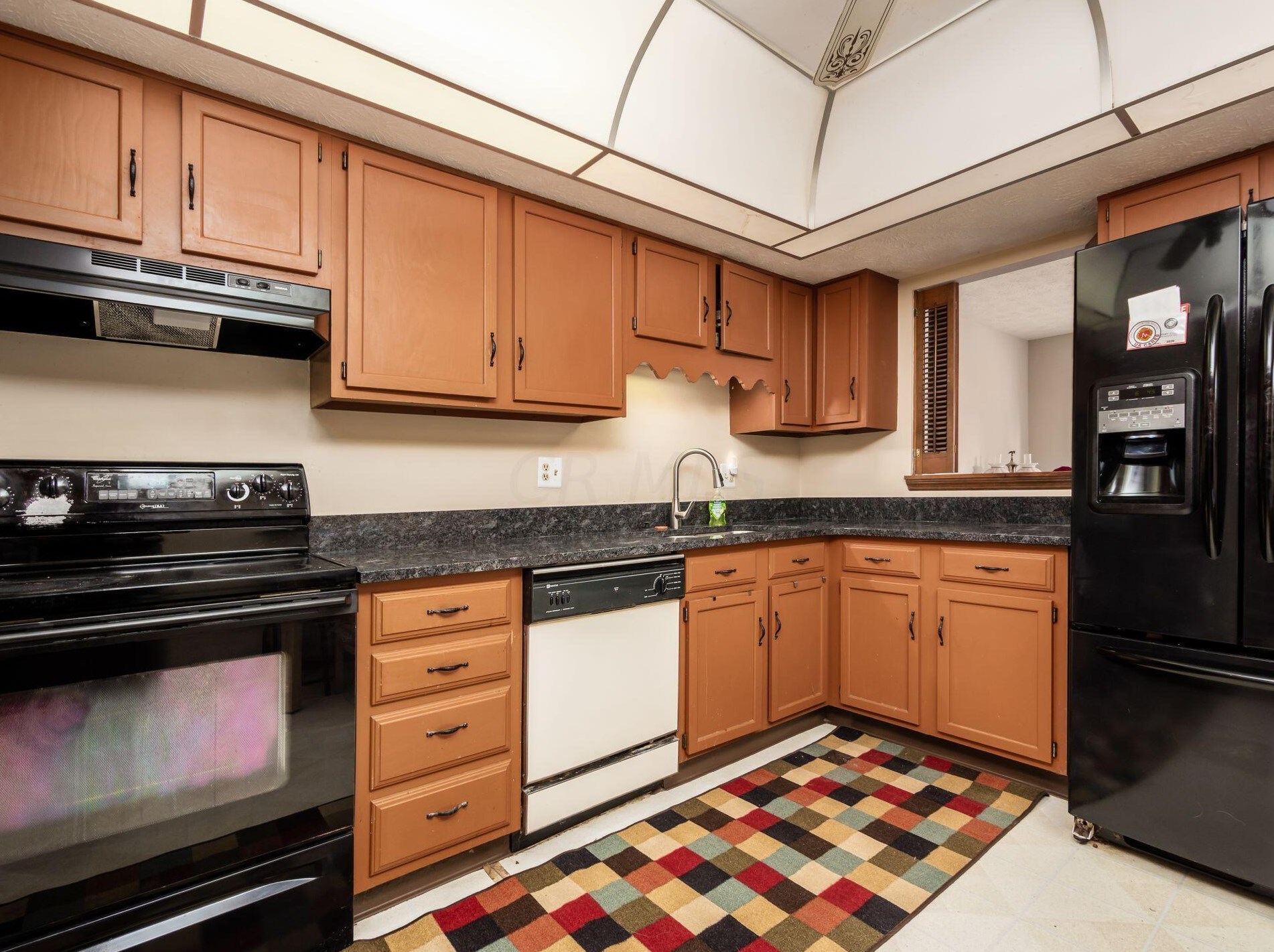 4546 Arlingate Dr, Columbus OH 43220-3068 exterior