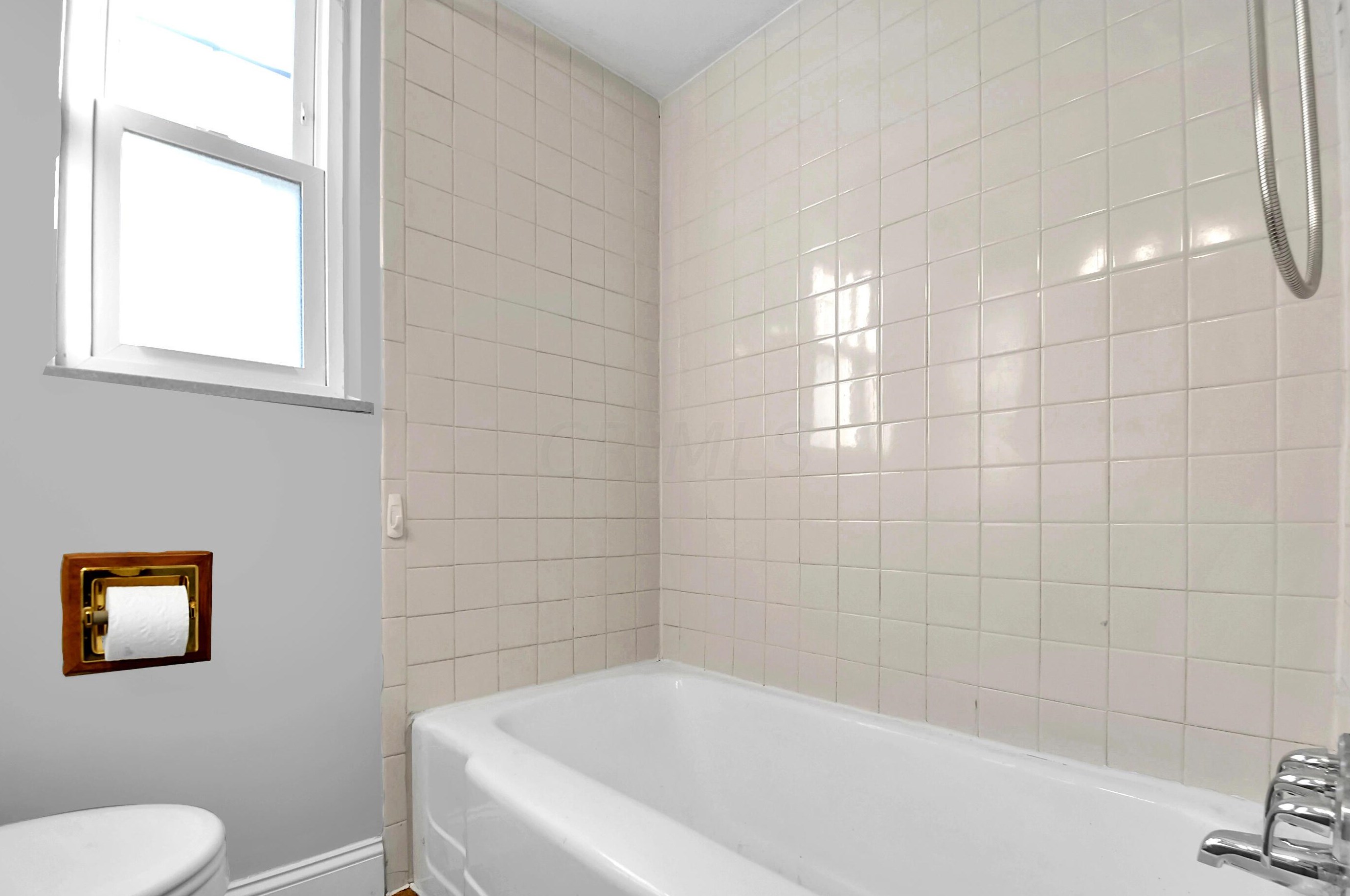 502 Derrer Rd, Columbus OH 43204-1145 exterior