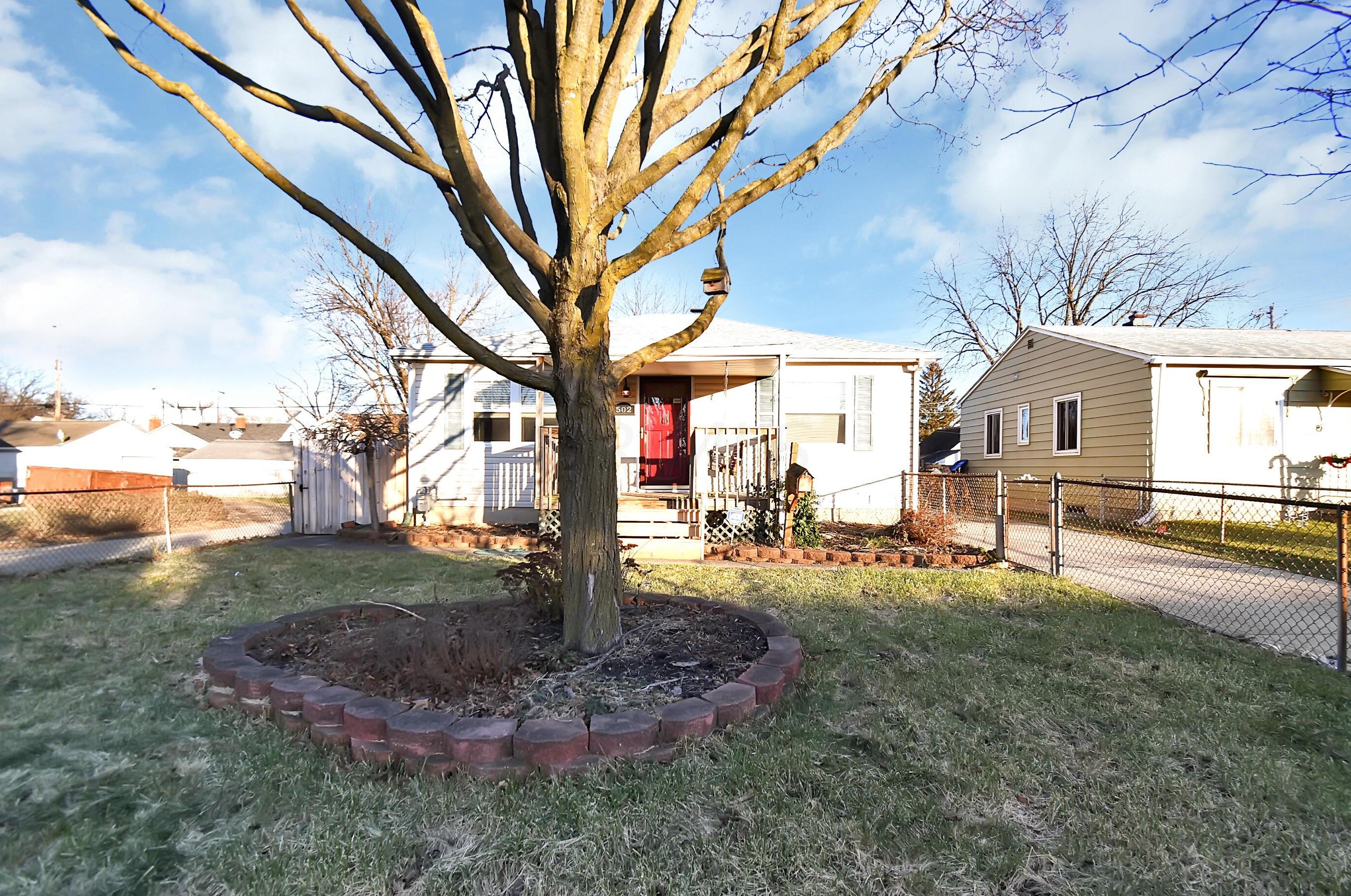 502 Derrer Rd, Columbus, OH 43204-1131