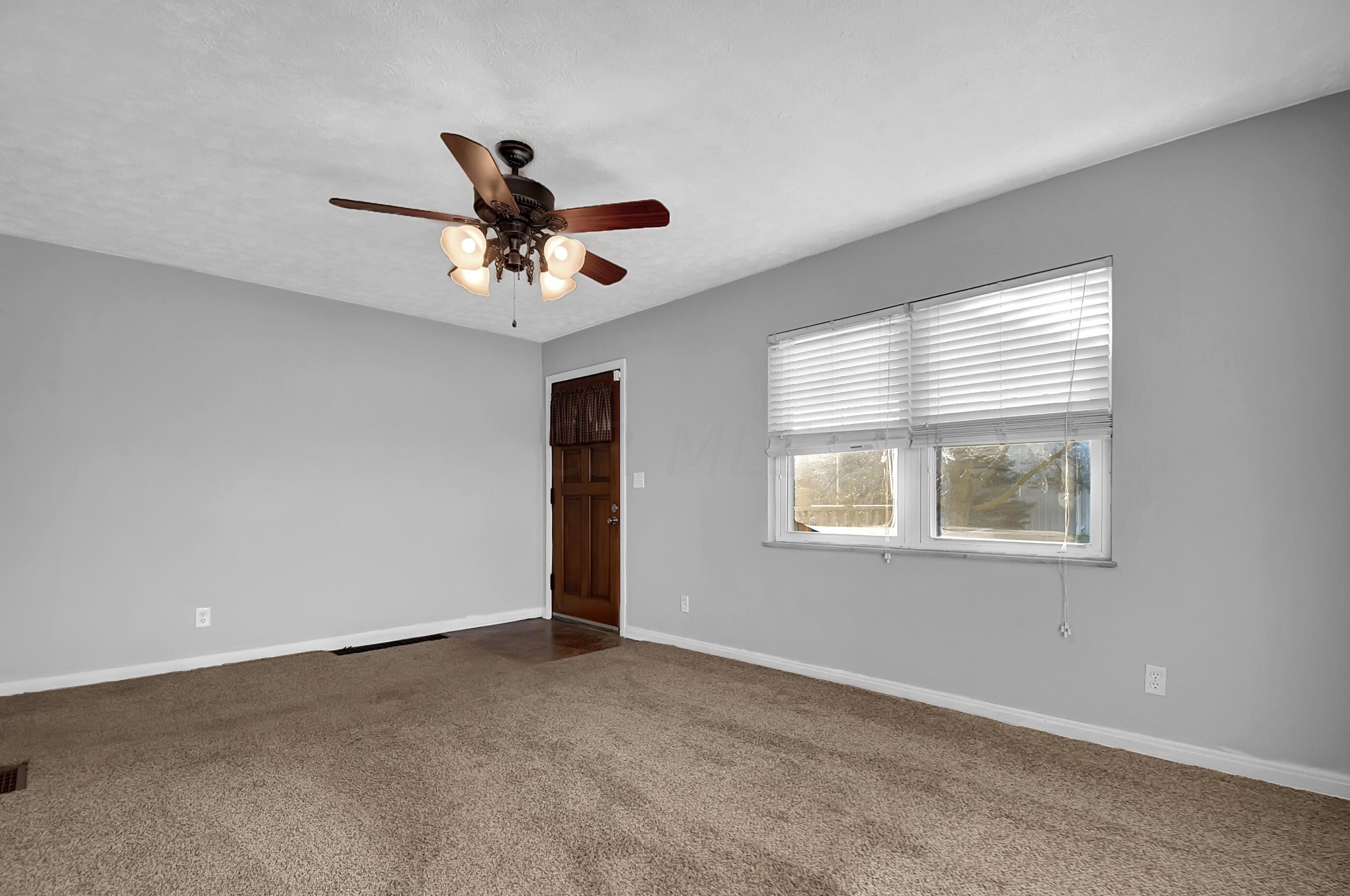 502 Derrer Rd, Columbus OH 43204-1145 exterior