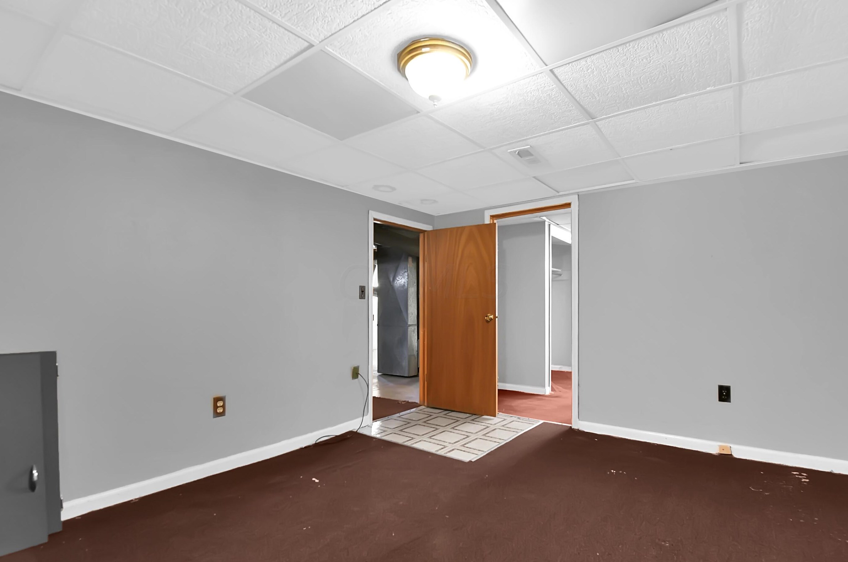 502 Derrer Rd, Columbus OH 43204-1145 exterior