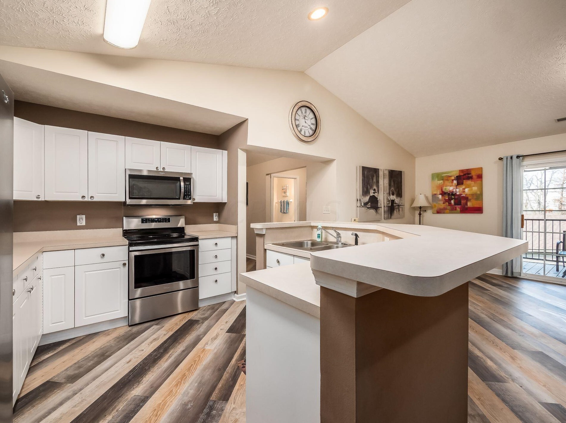 1955 Fortstone Ln, Columbus OH exterior