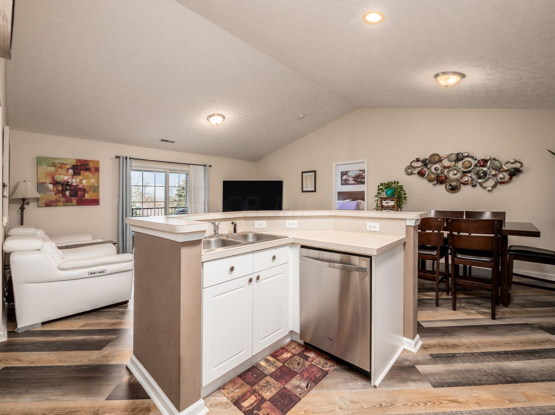 1955 Fortstone Ln, Columbus OH exterior