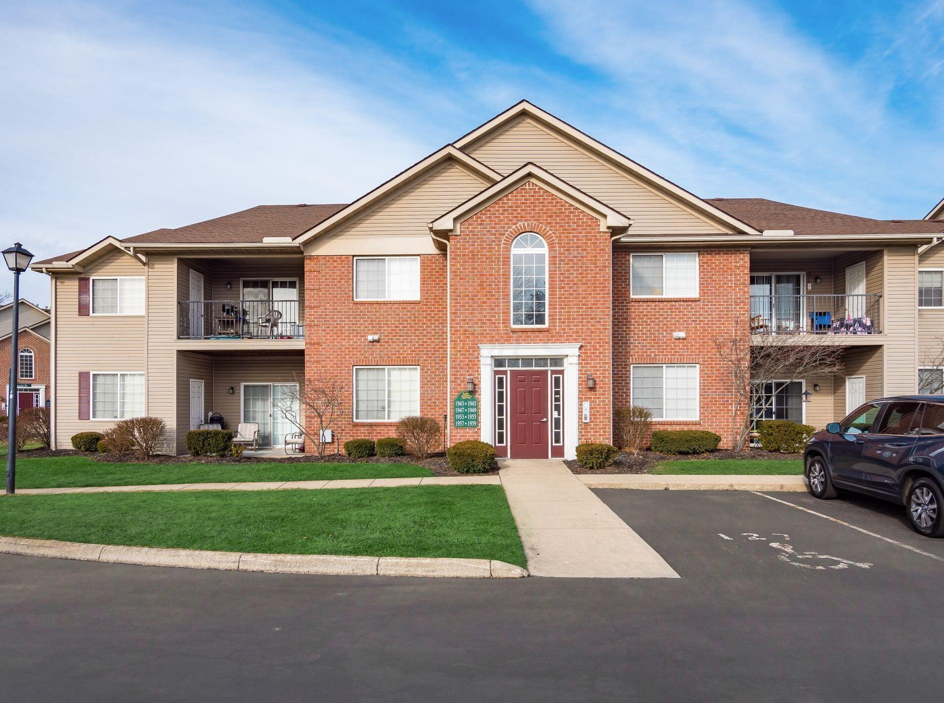 1955 Fortstone Ln, Columbus OH exterior