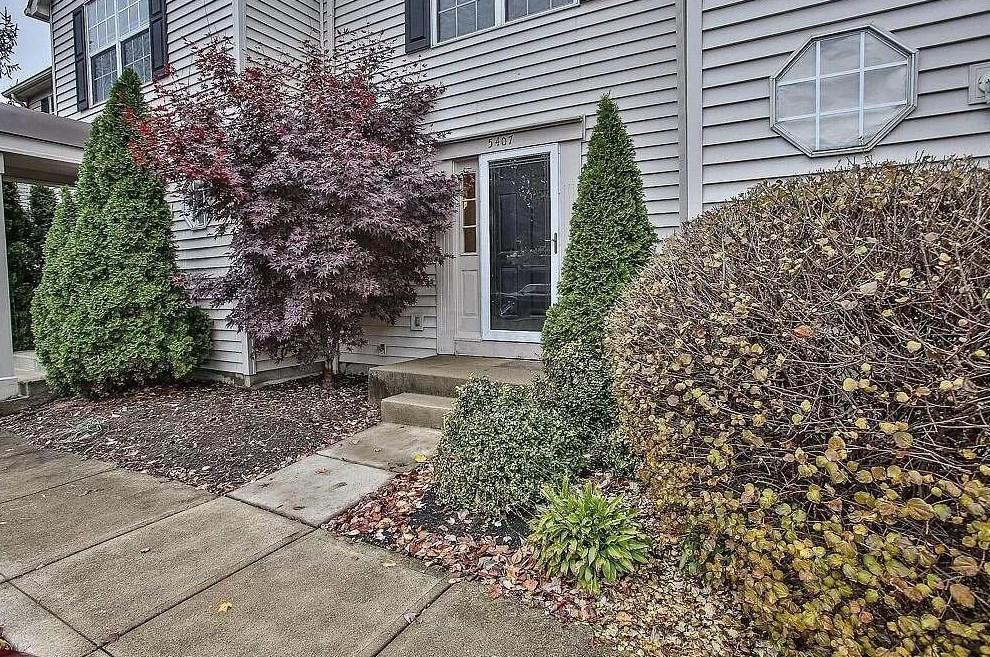 5407 Hostas Ln, Columbus, OH 43235-5521