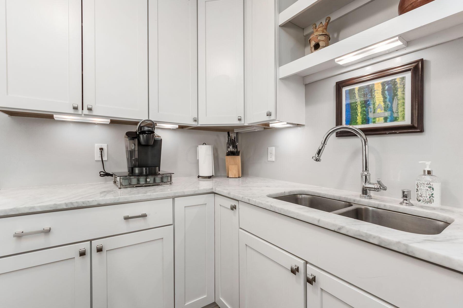 161 4 Ave, Columbus OH 43201-3770 exterior