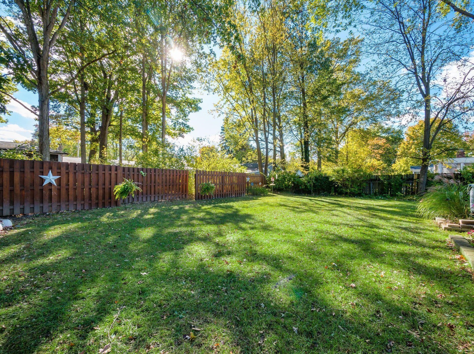 329 Mary Ave, Westerville, OH 43081-1731