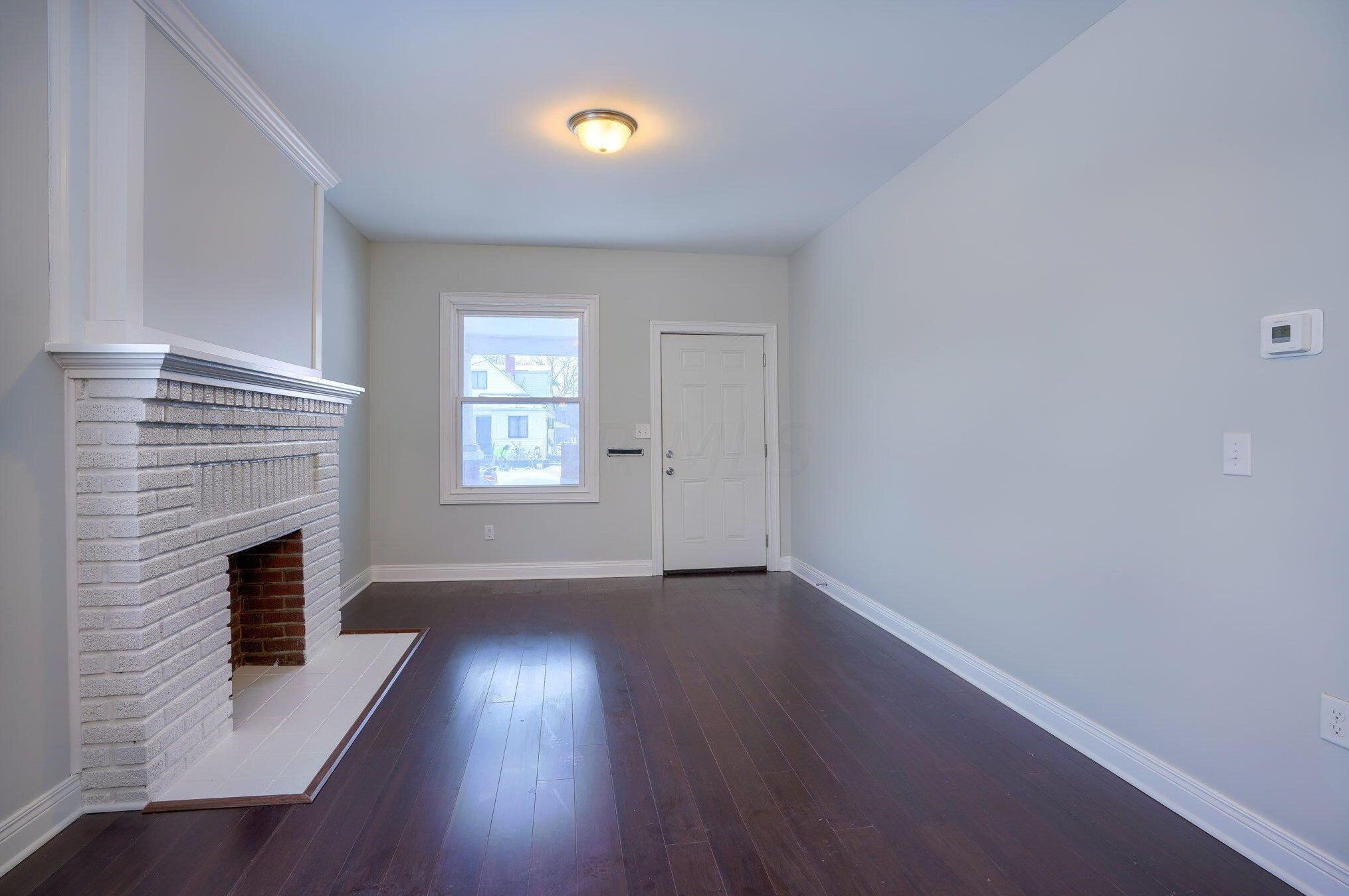 320 Clarendon Ave, Columbus OH 43223-1052 exterior