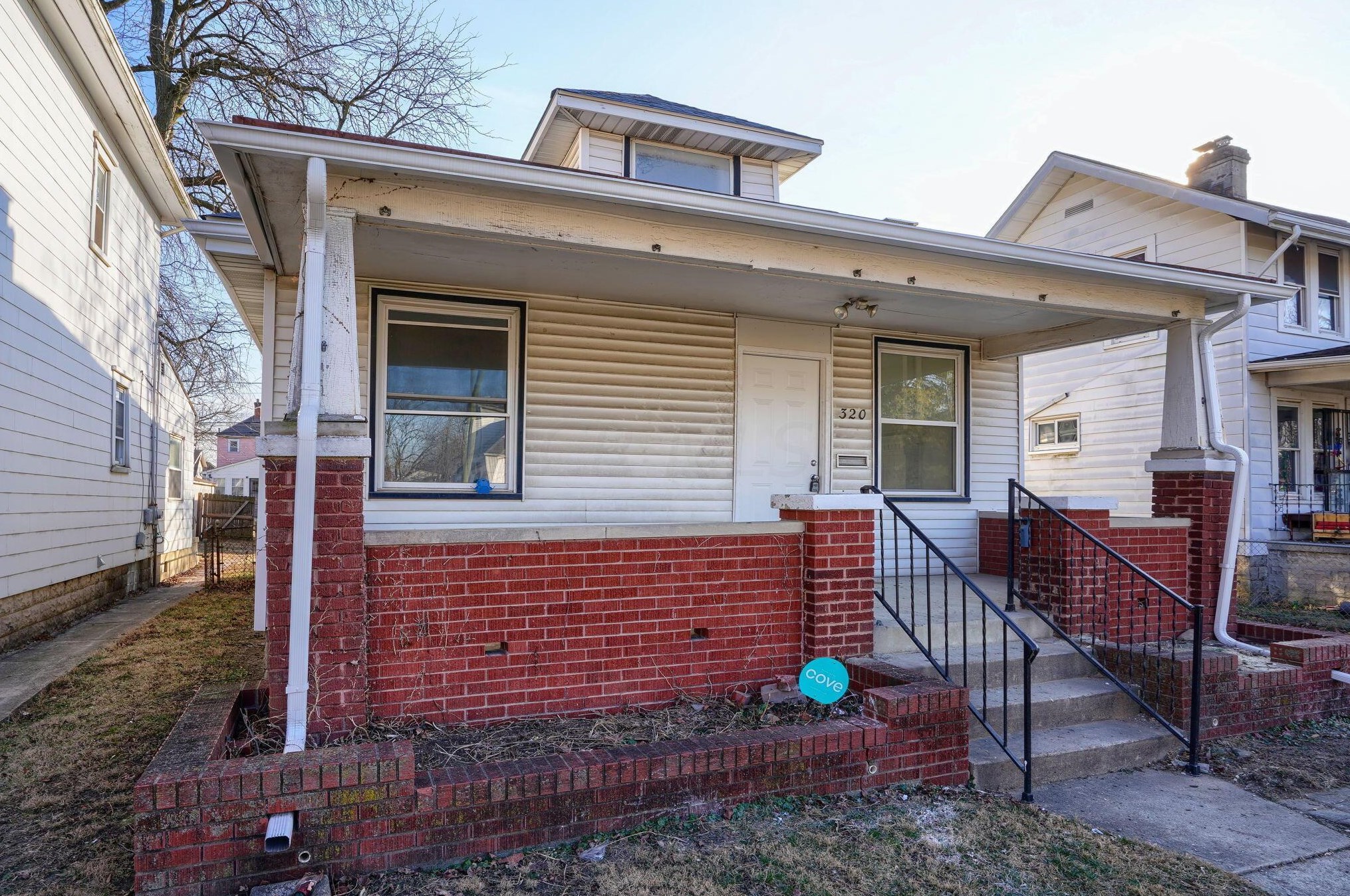320 Clarendon Ave, Columbus, OH 43223-1009