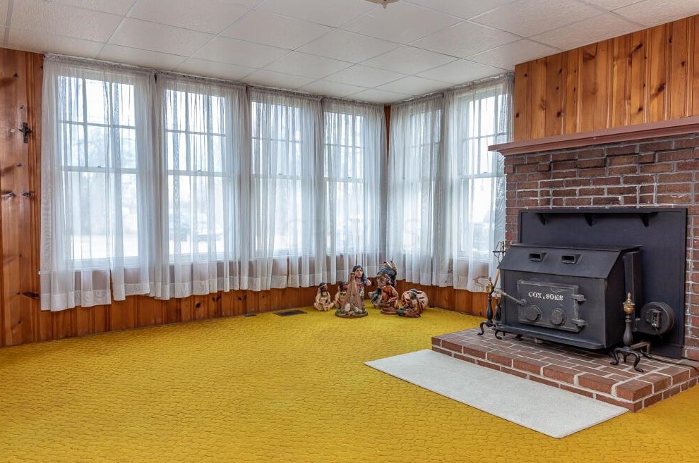 102 Lincoln Ave, Pleasantville, OH 43148-9531