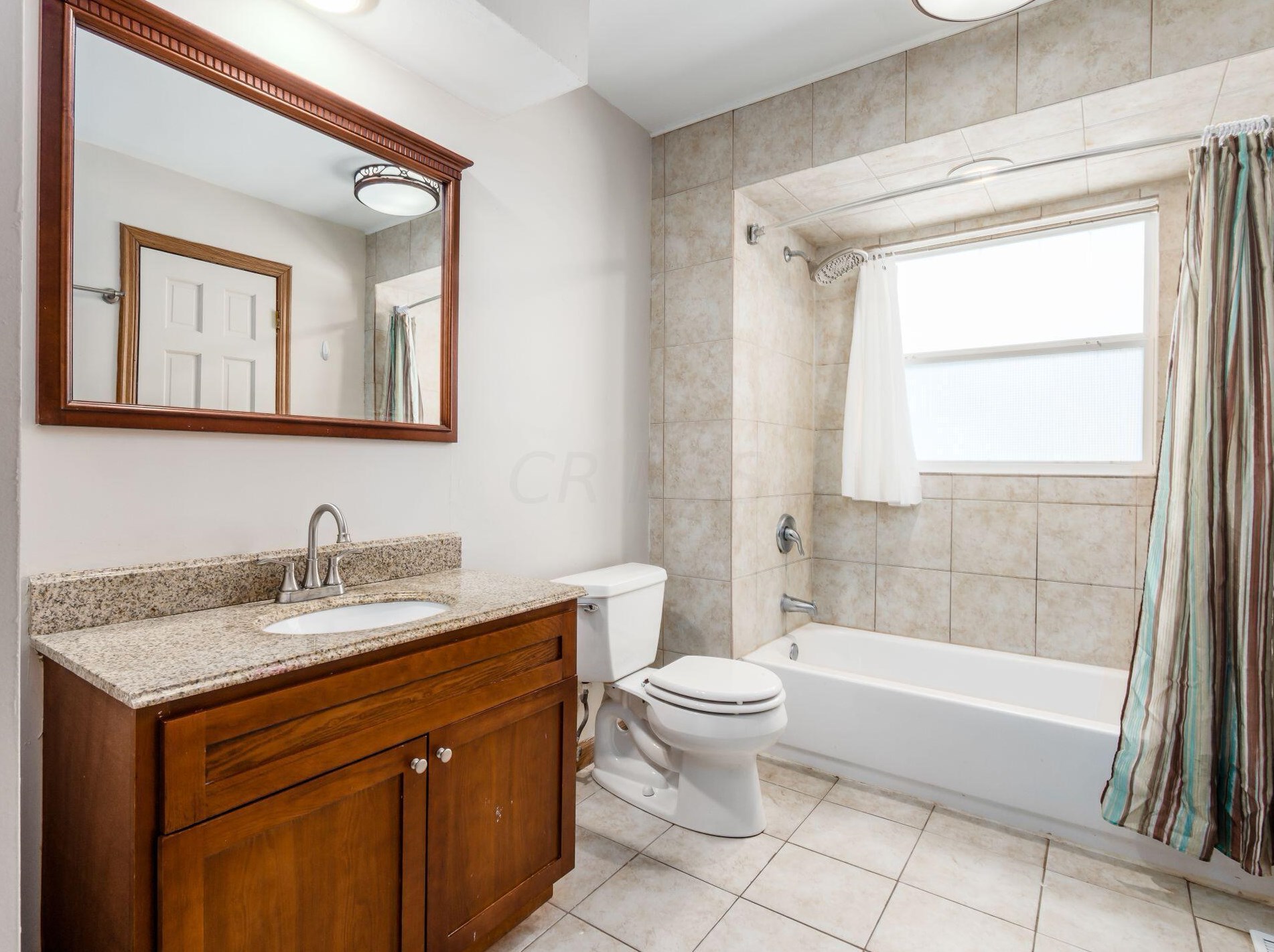 953 Larkstone, Columbus OH 43235-3422 exterior