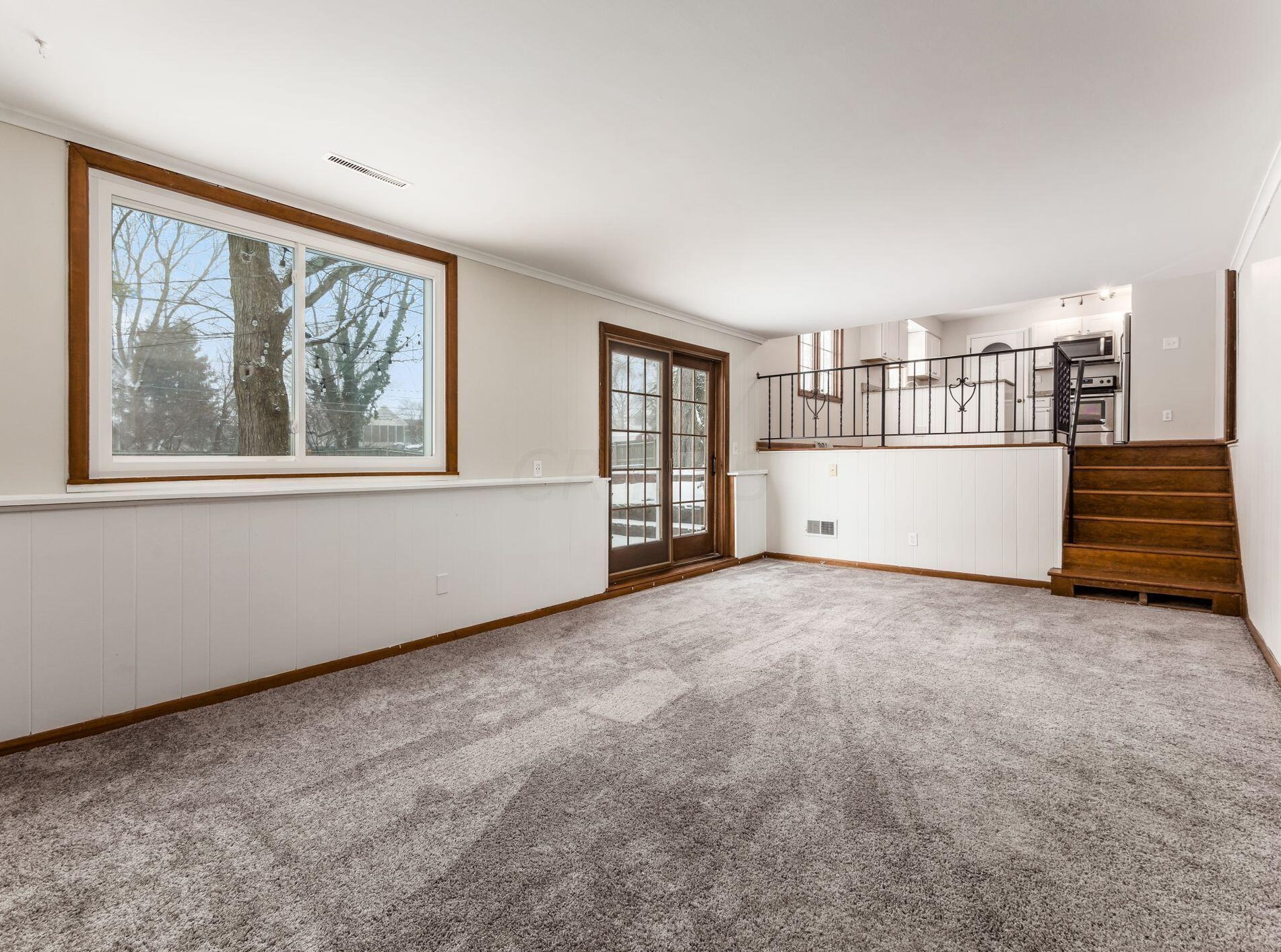 953 Larkstone, Columbus OH 43235-3422 exterior