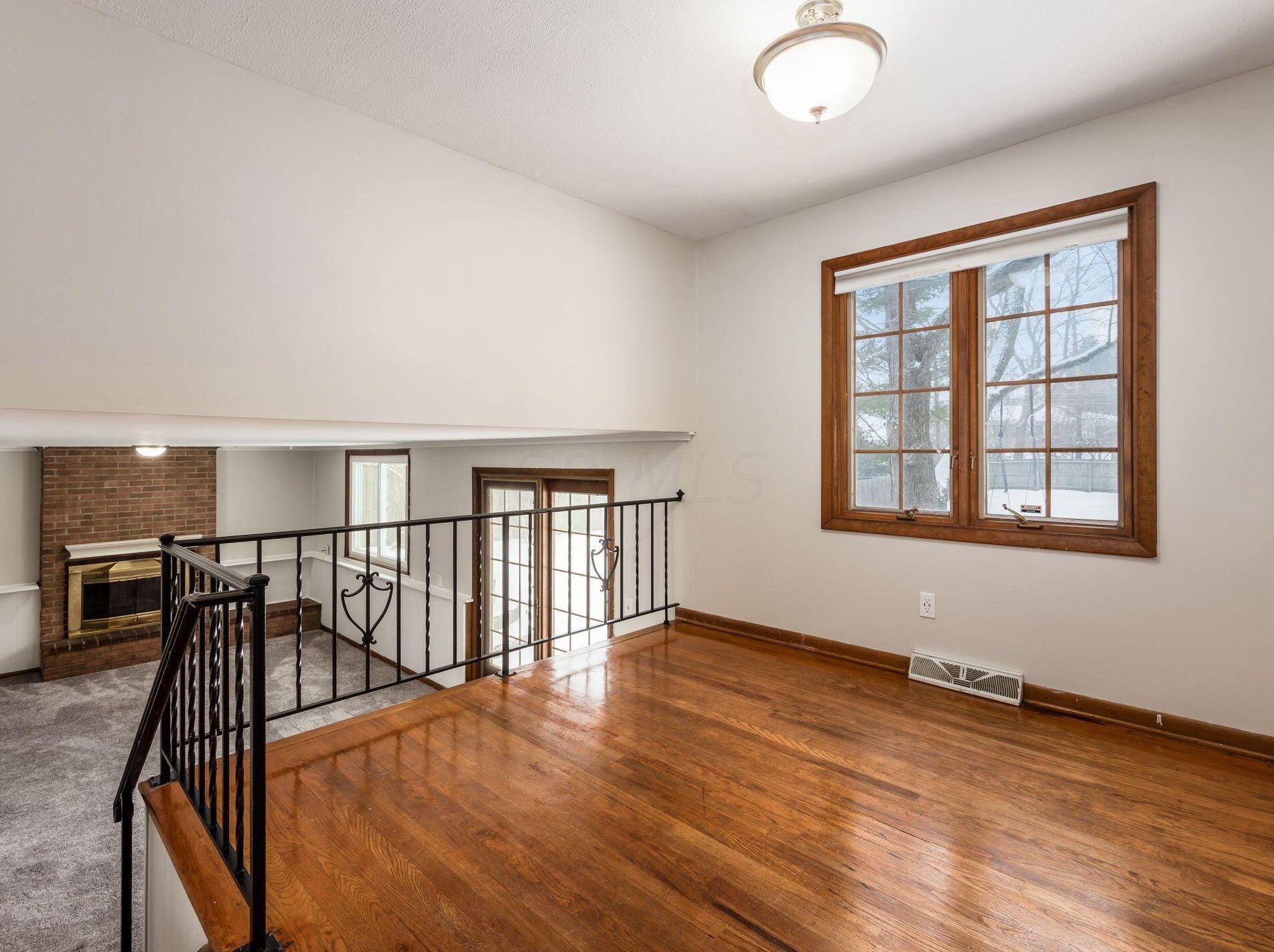 953 Larkstone, Columbus OH 43235-3422 exterior