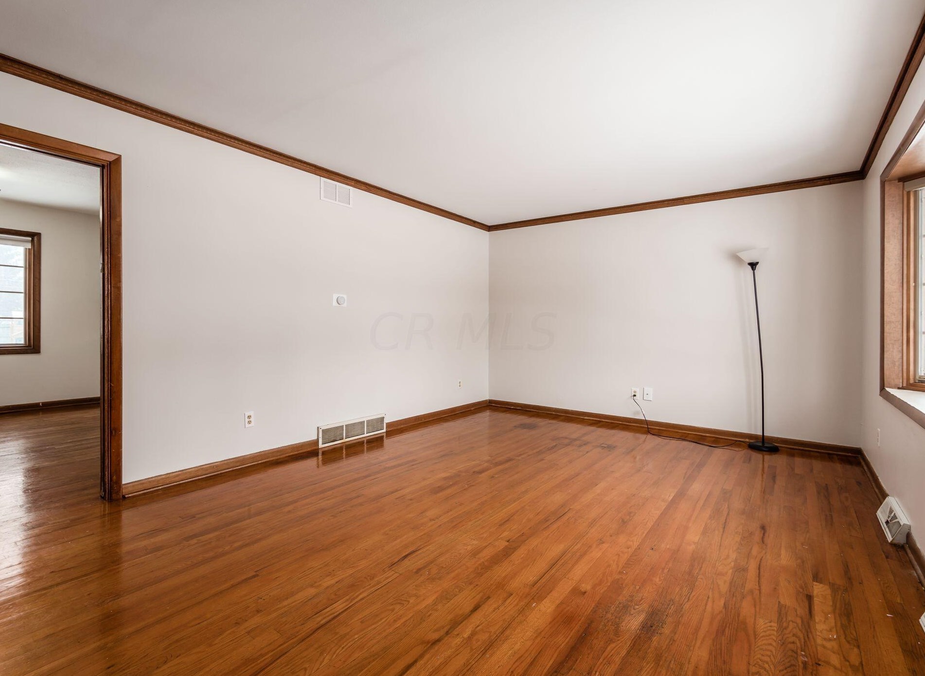 953 Larkstone, Columbus OH 43235-3422 exterior