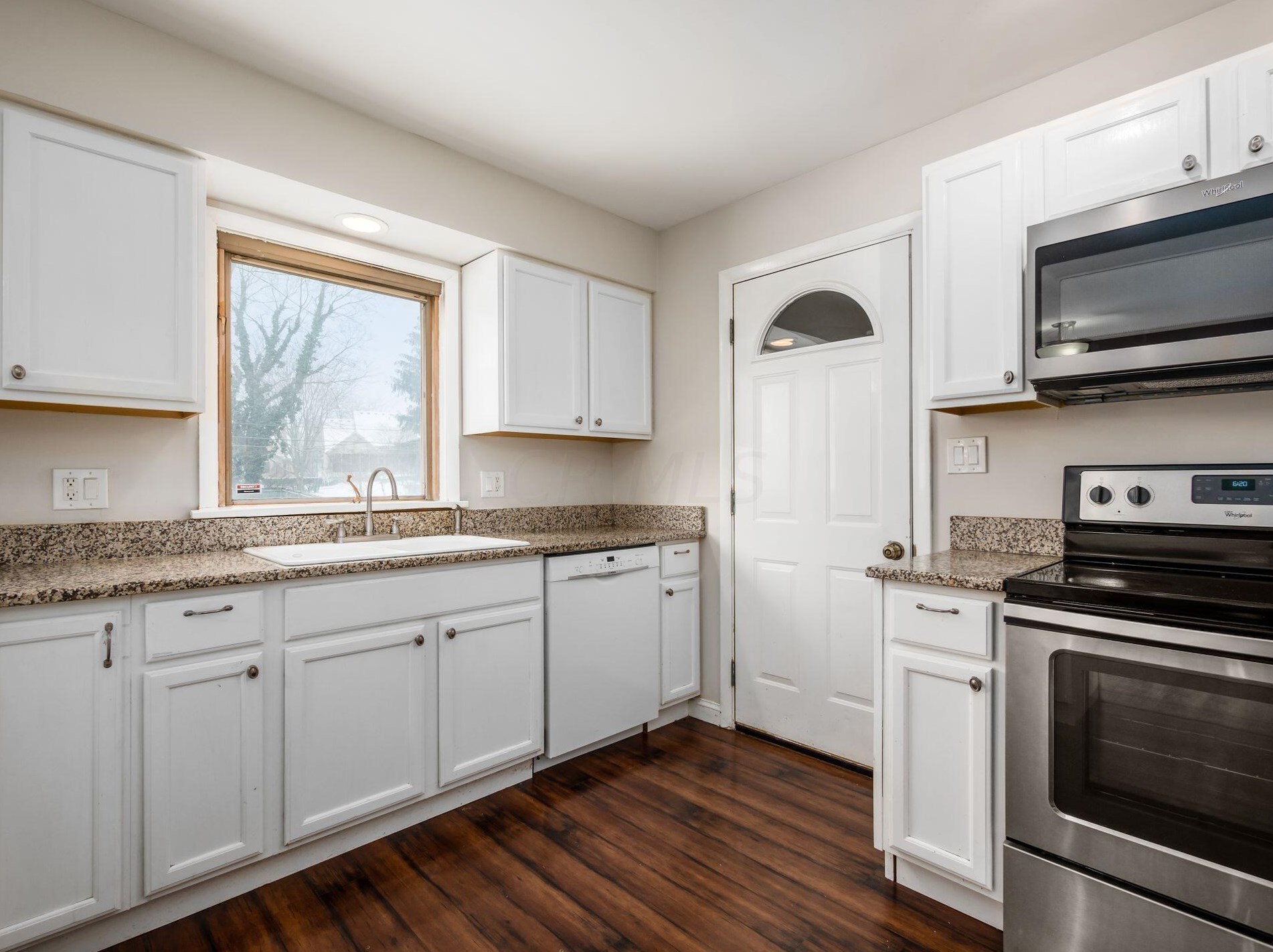 953 Larkstone, Columbus OH 43235-3422 exterior