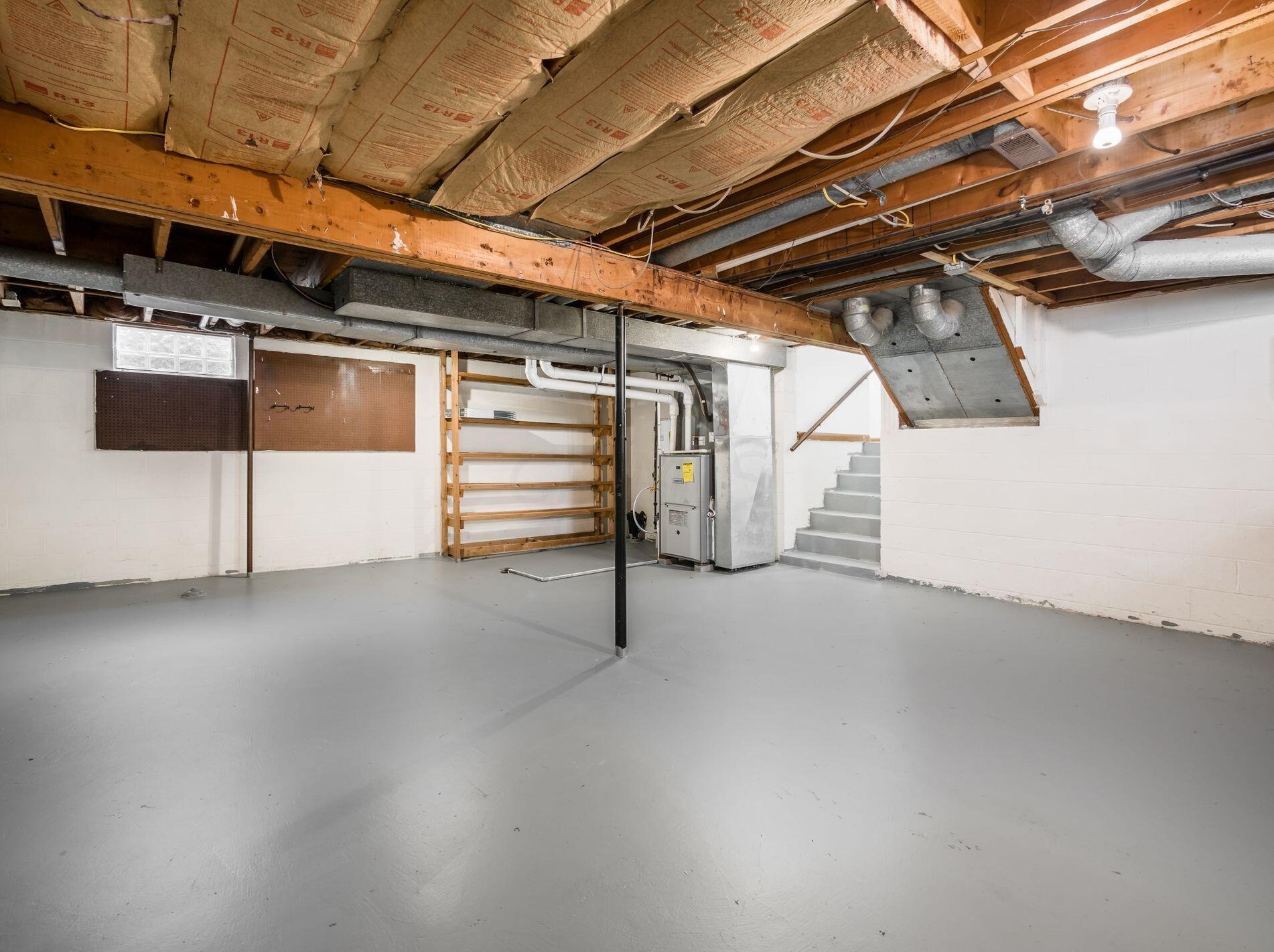 953 Larkstone, Columbus OH 43235-3422 exterior