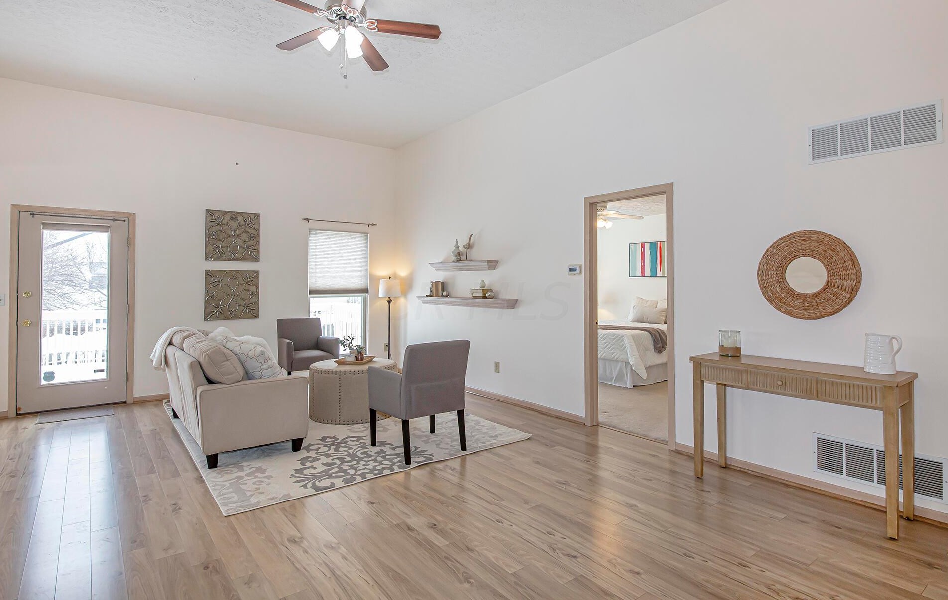 2228 Yagger Bay Dr, Hilliard, OH 43026-7154