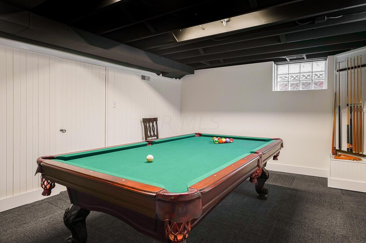 1475 Essex Rd, Columbus OH 43221-3841 exterior