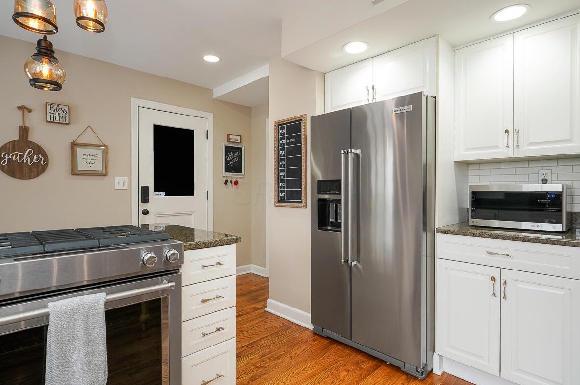 1475 Essex Rd, Columbus OH 43221-3841 exterior