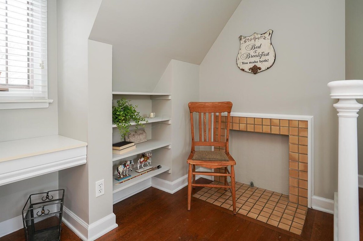 1475 Essex Rd, Columbus OH 43221-3841 exterior