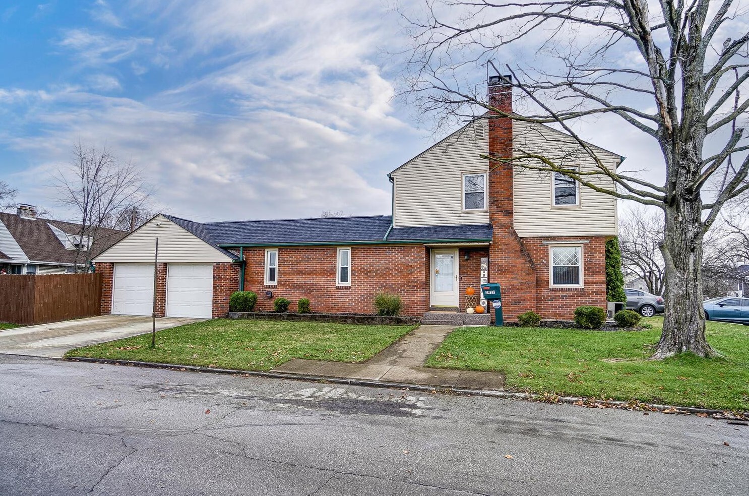 3032 Wicklow Rd, Columbus, OH 43204-2554
