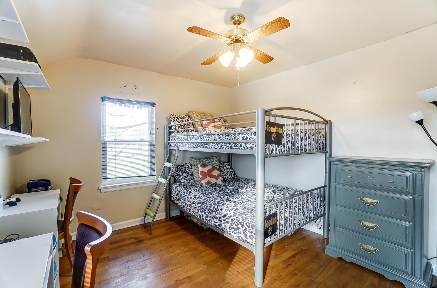 3032 Wicklow Rd, Columbus OH 43204-2554 exterior