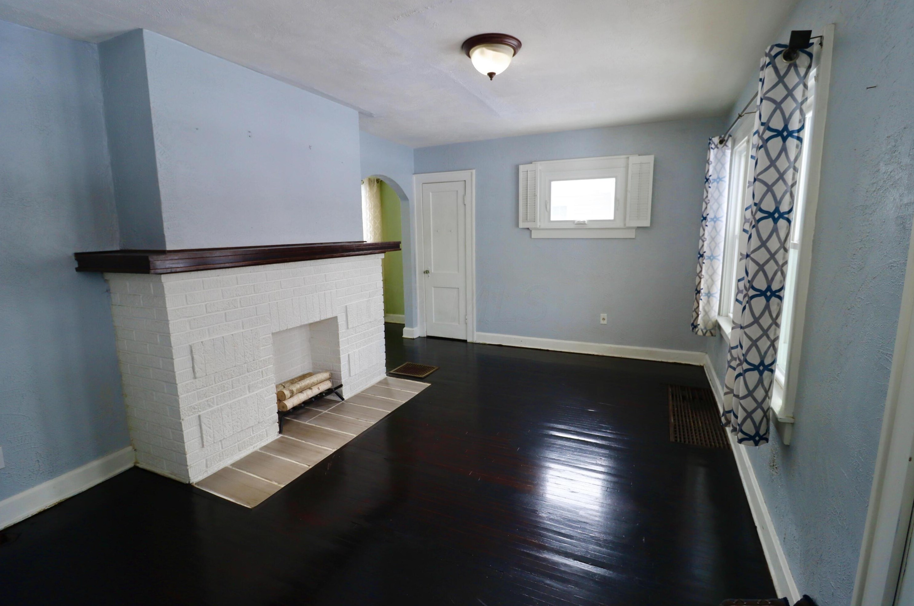 922 Mcclain Rd, Columbus, OH 43212-3707